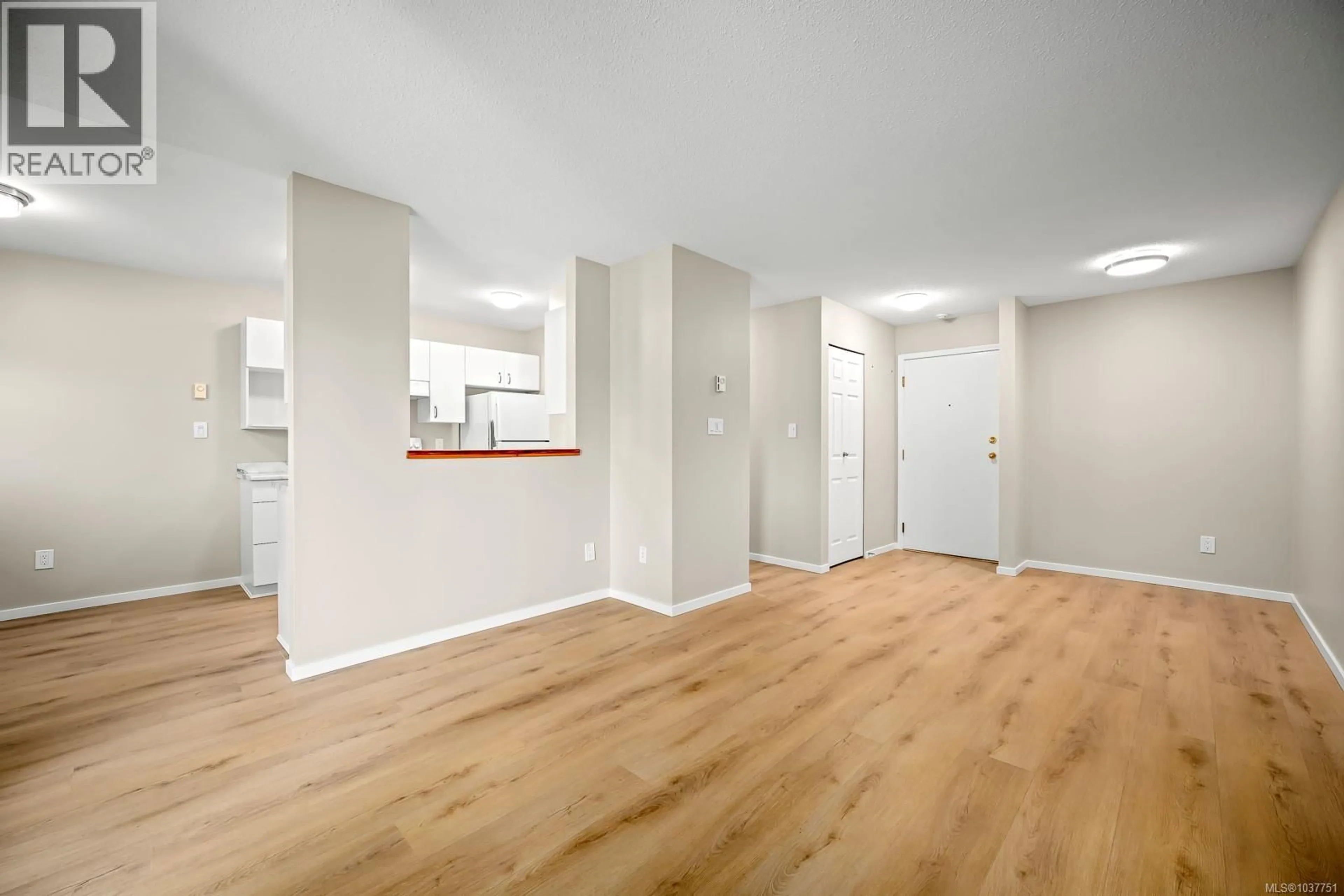 A pic of a room for 101B - 698 ASPEN ROAD, Comox British Columbia V9M3S9