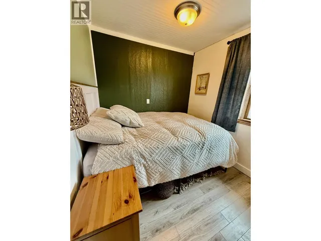 209 6TH AVENUE, Castlegar 5