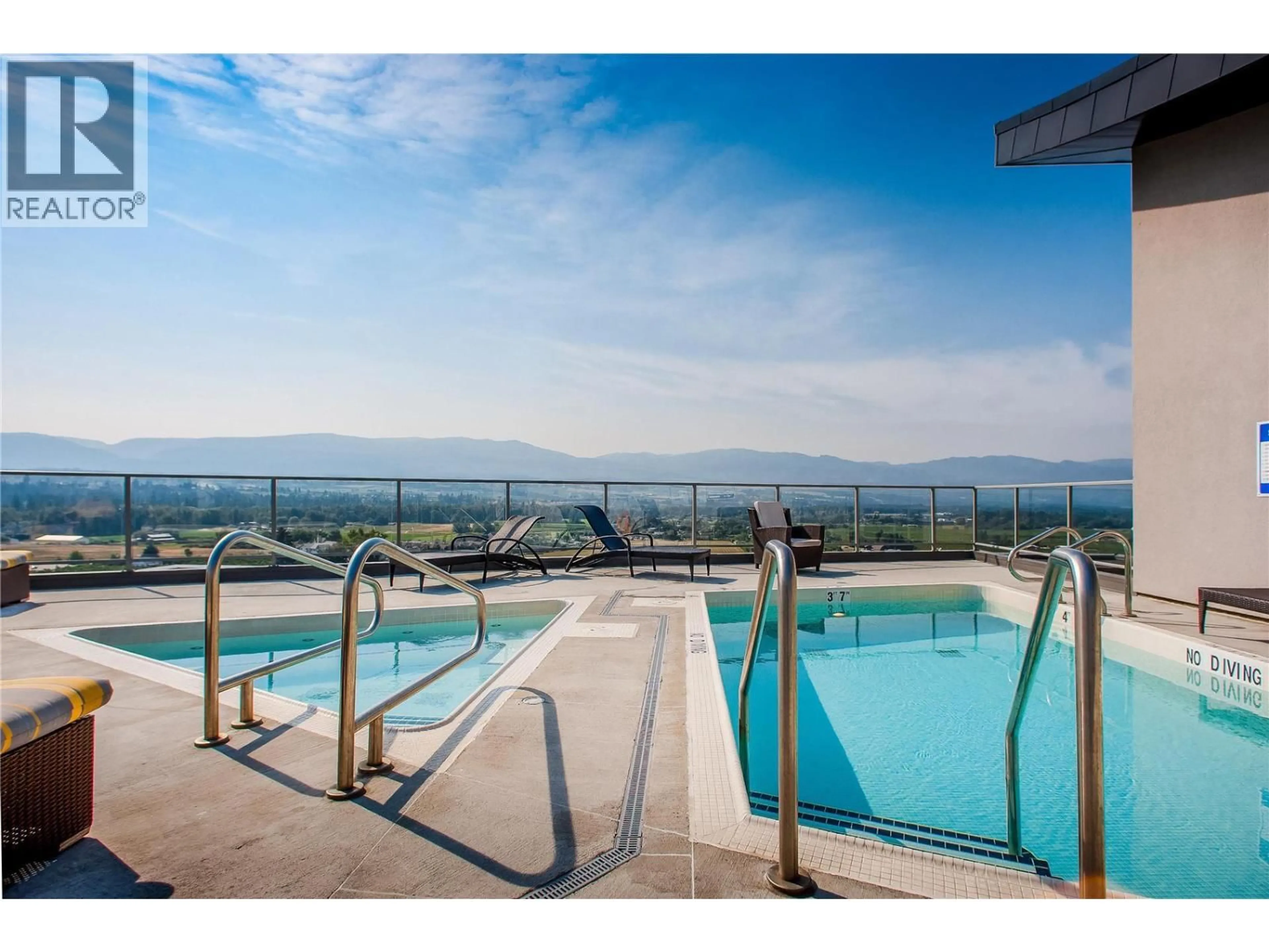 Pool for 1106 - 2040 SPRINGFIELD ROAD, Kelowna British Columbia V1Y9N7