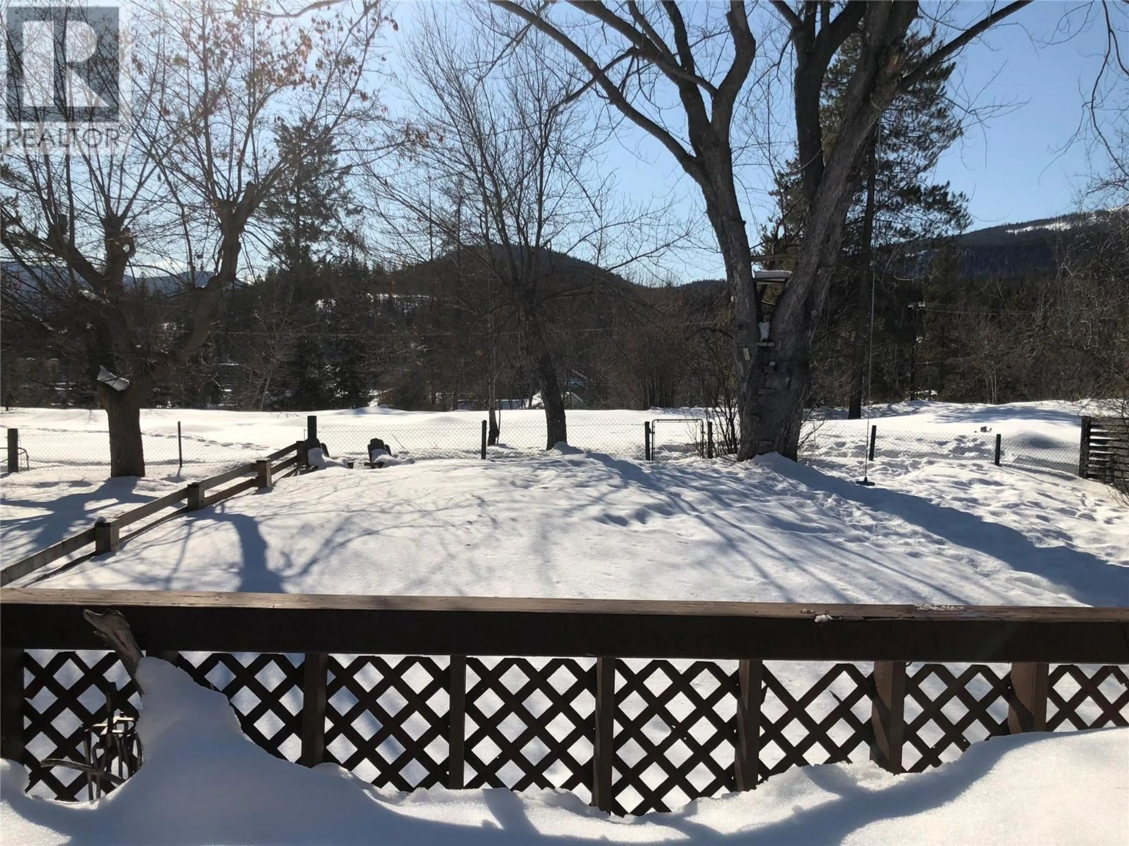 Patio, unknown for 30 101 AVENUE, Kimberley British Columbia V1A1A3