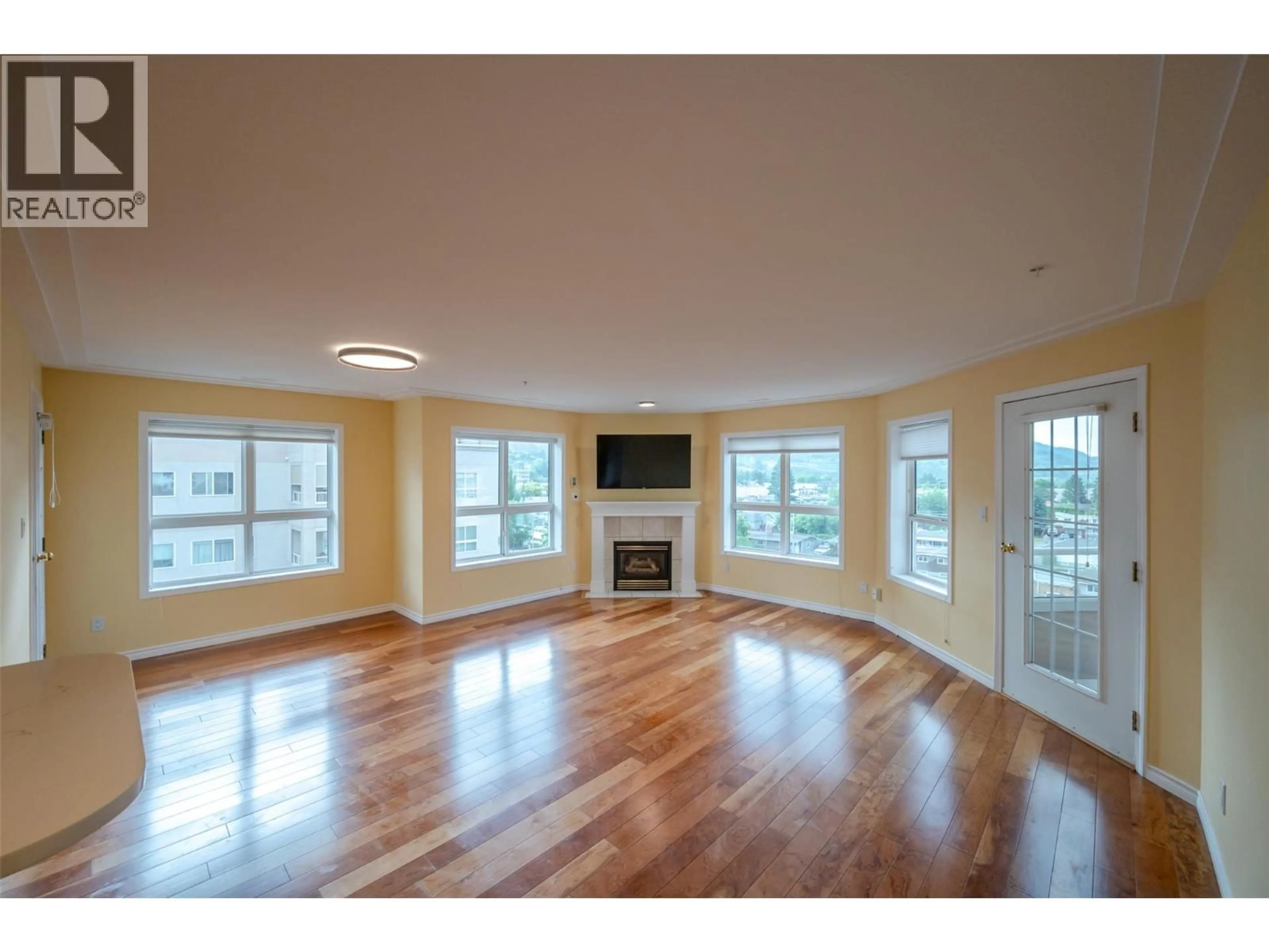 Unknown for 602 - 2275 ATKINSON STREET, Penticton British Columbia V2A8R7