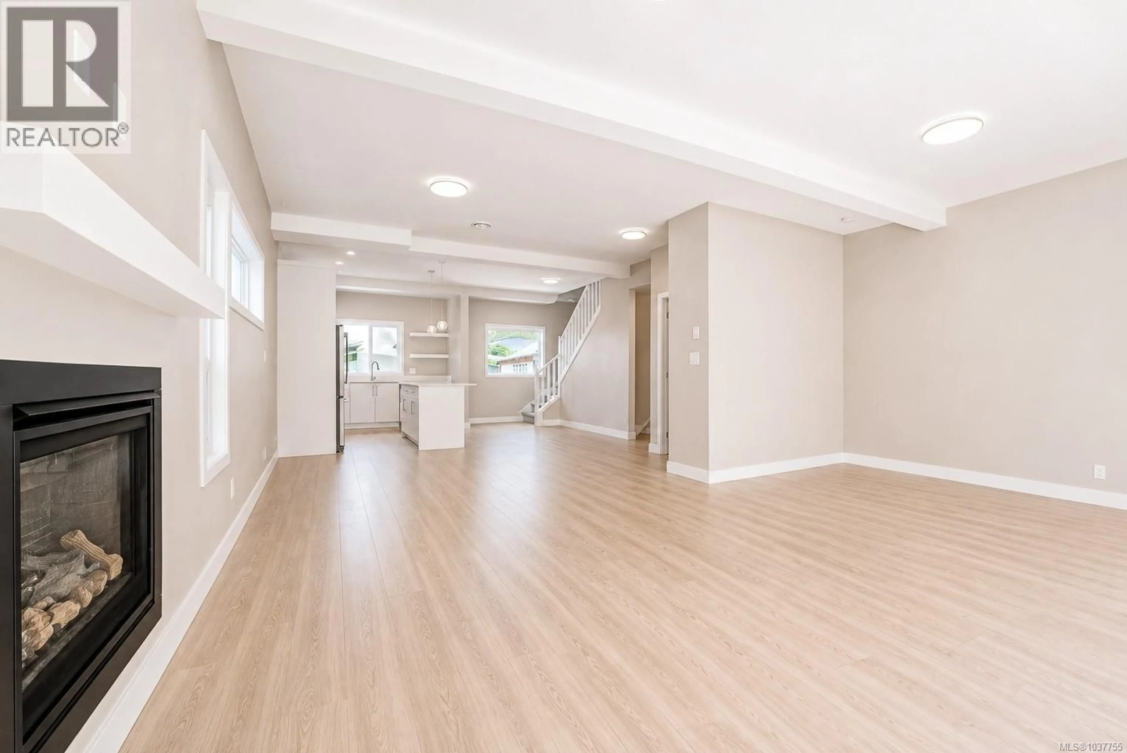 Indoor foyer for 3496 MYLES MANSELL ROAD, Langford British Columbia V9C0N6