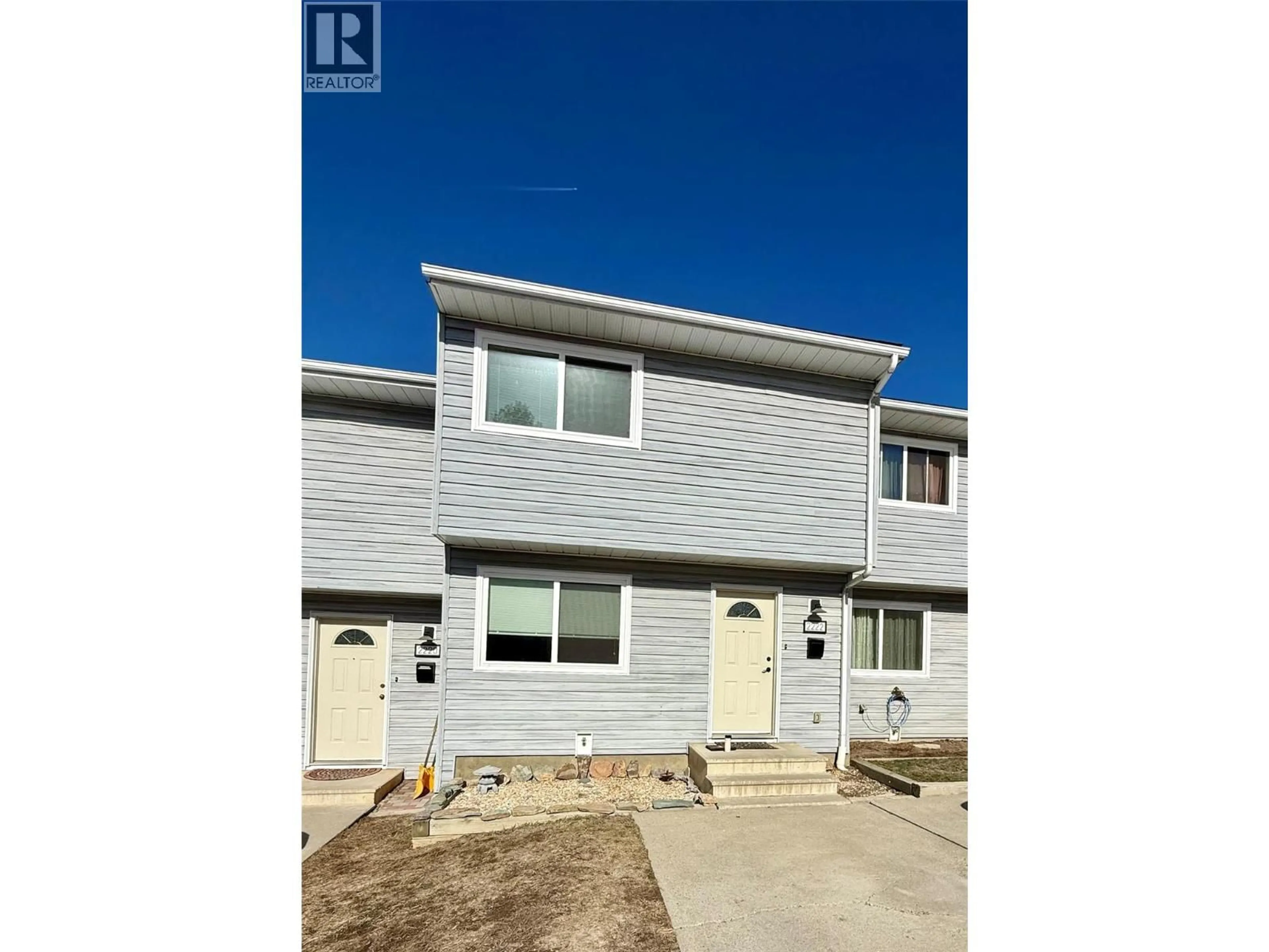 A pic from outside/outdoor area/front of a property/back of a property/a pic from drone, street for 2222 3 STREET NORTH, Cranbrook British Columbia V1C5G7