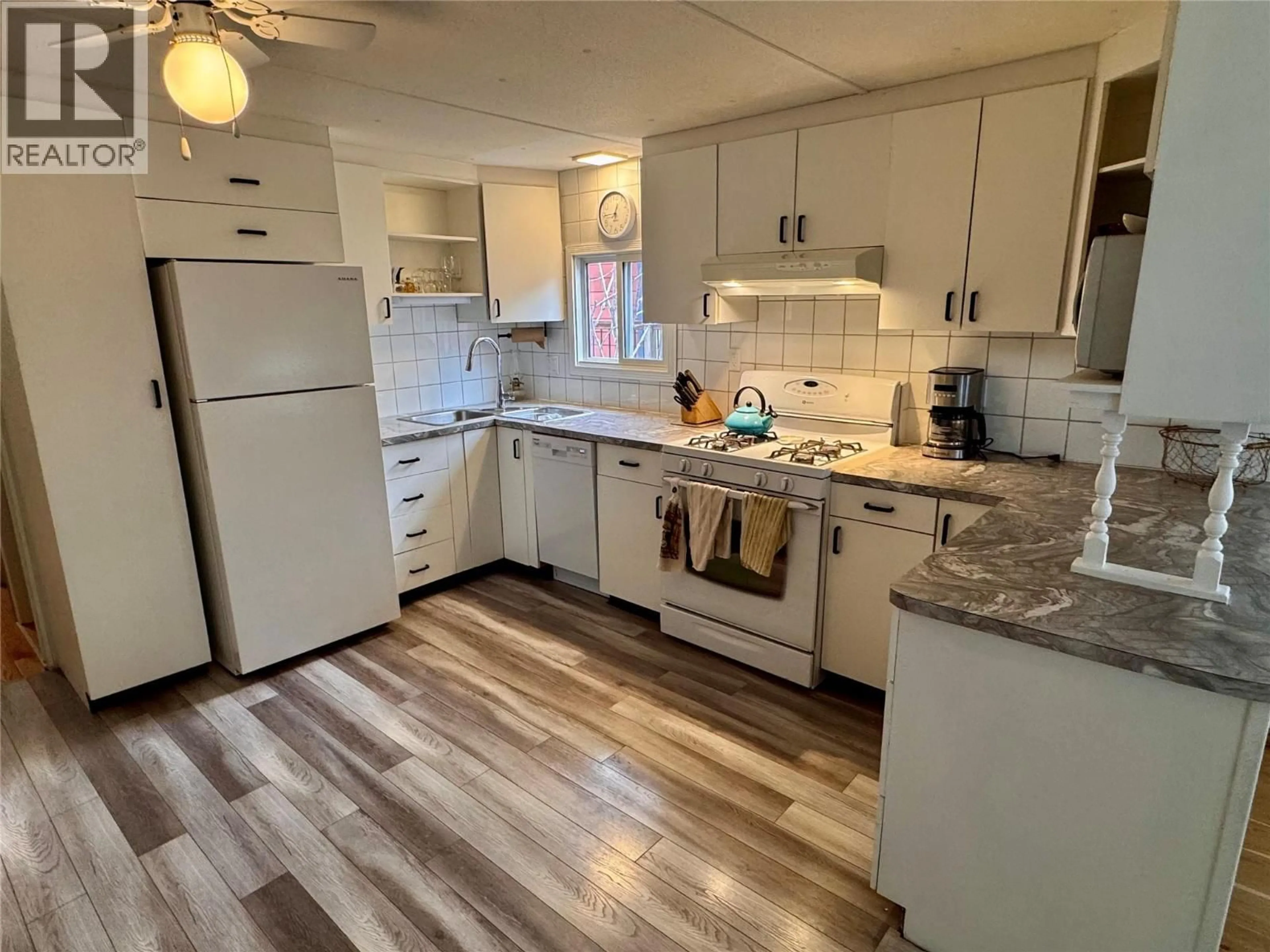 Open concept kitchen, unknown for 6 - 1302 CEDAR STREET, Okanagan Falls British Columbia V0H1R4