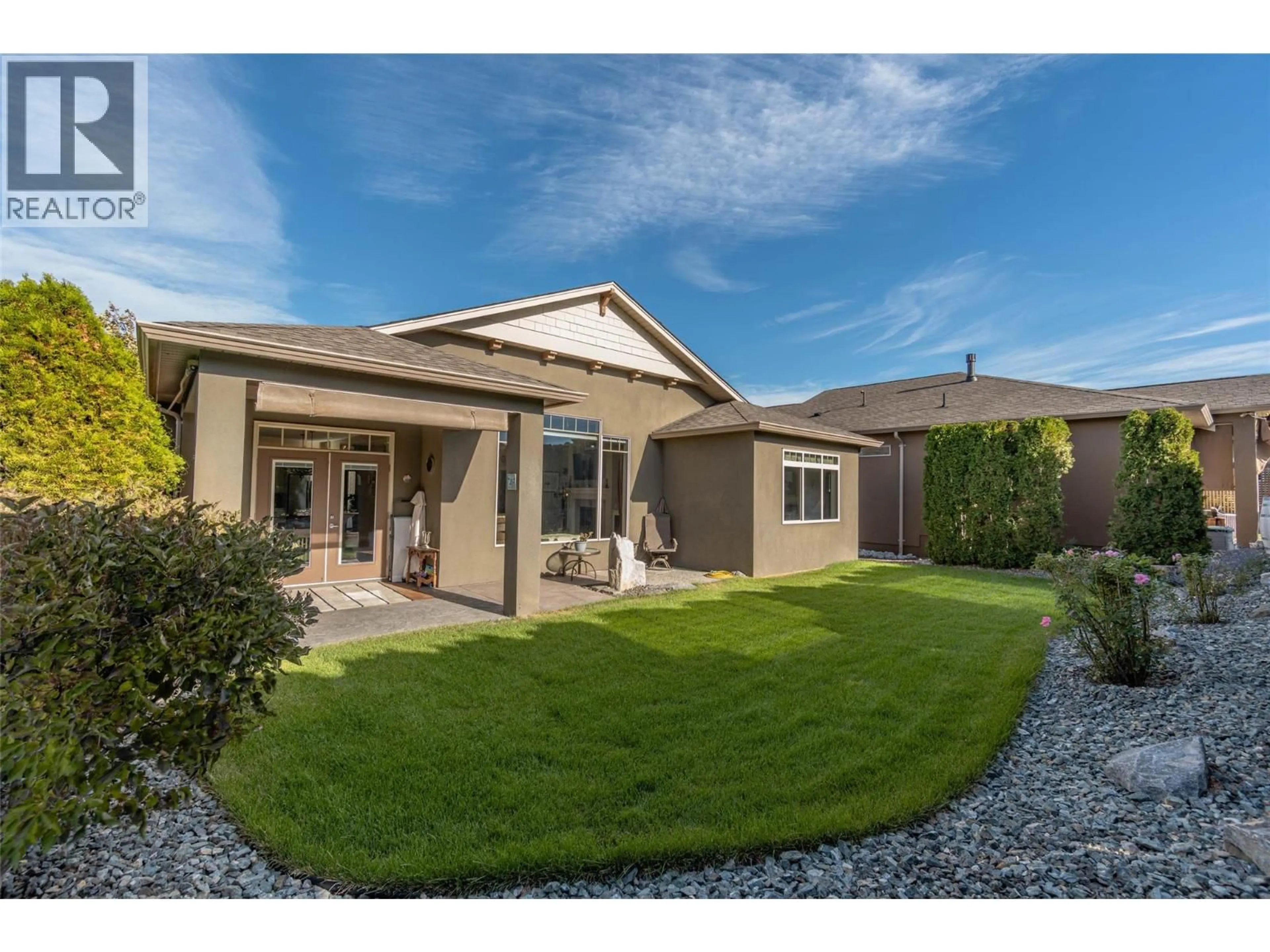 Home with vinyl exterior material, street for 28 - 6833 MEADOWS DRIVE, Oliver British Columbia V0H1T4