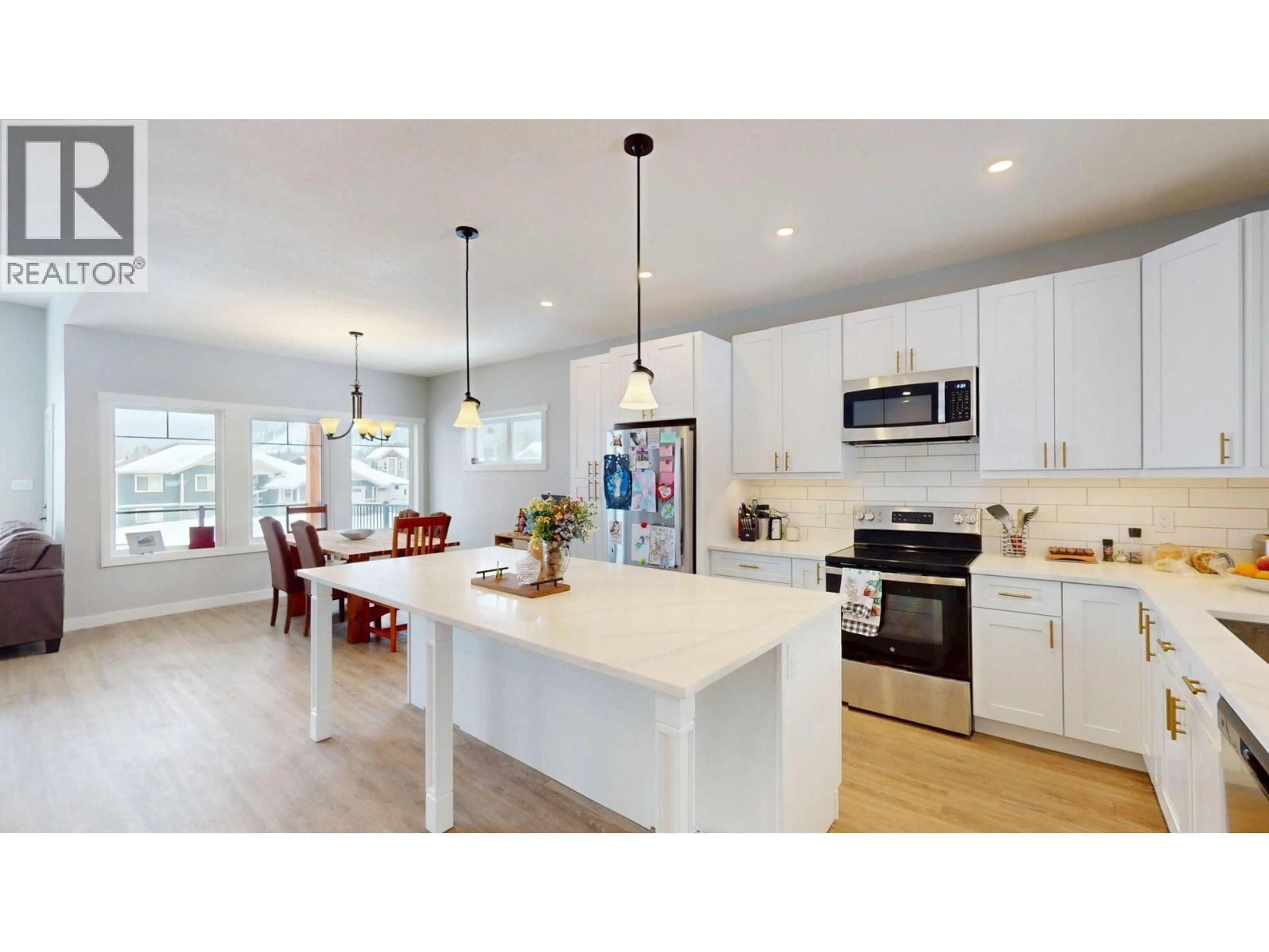 Open concept kitchen, unknown for 2258 BLACK HAWK DRIVE, Sparwood British Columbia V0B2G2