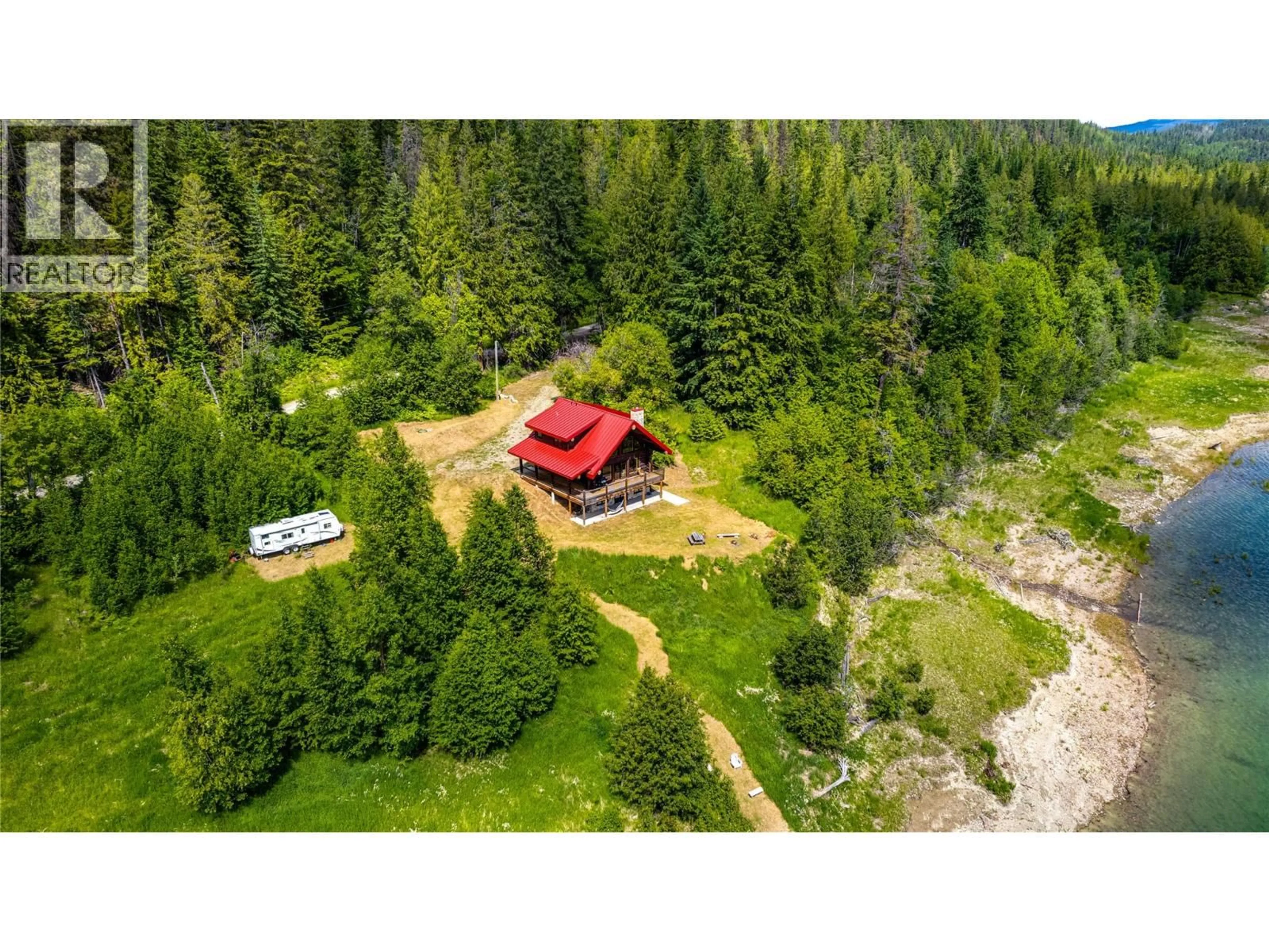 A pic from outside/outdoor area/front of a property/back of a property/a pic from drone, forest/trees view for 682 LOWER INONOAKLIN ROAD, Edgewood British Columbia V0G1J0