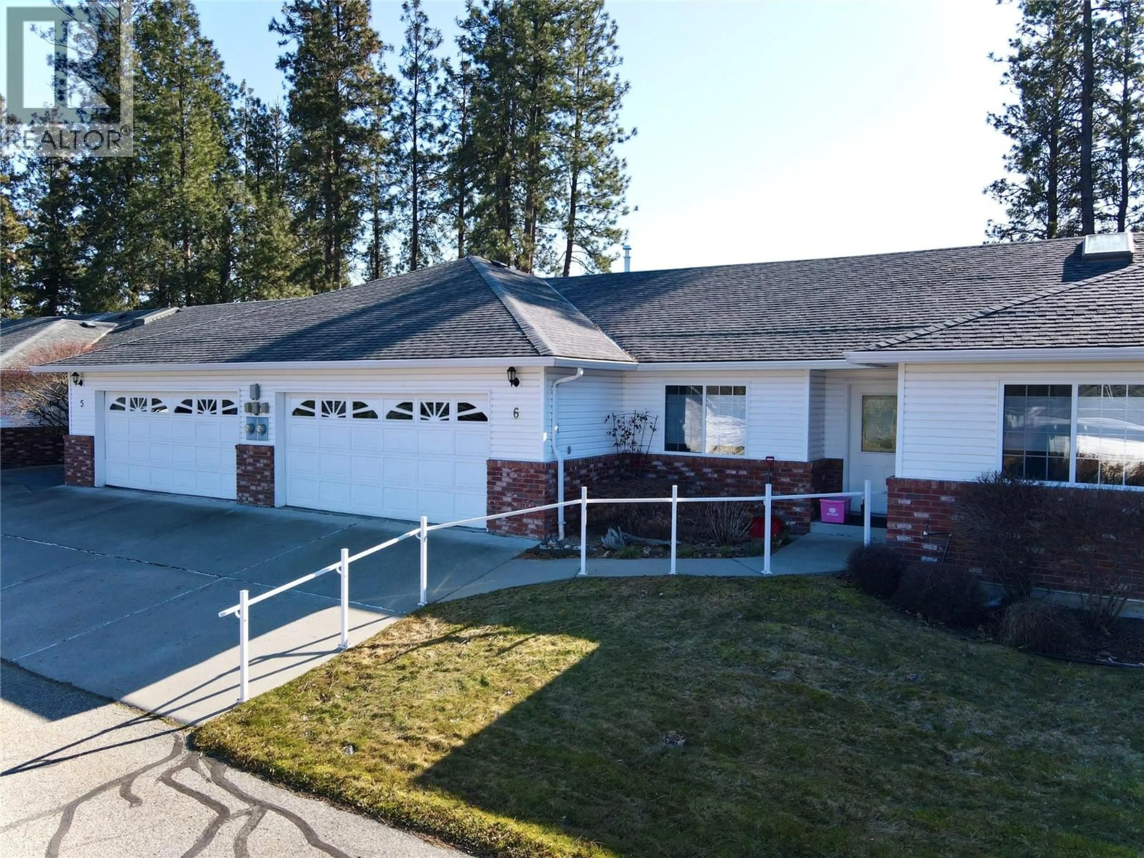 A pic from outside/outdoor area/front of a property/back of a property/a pic from drone, mountain view for 6 - 11290 BOND ROAD, Lake Country British Columbia V4V1E1