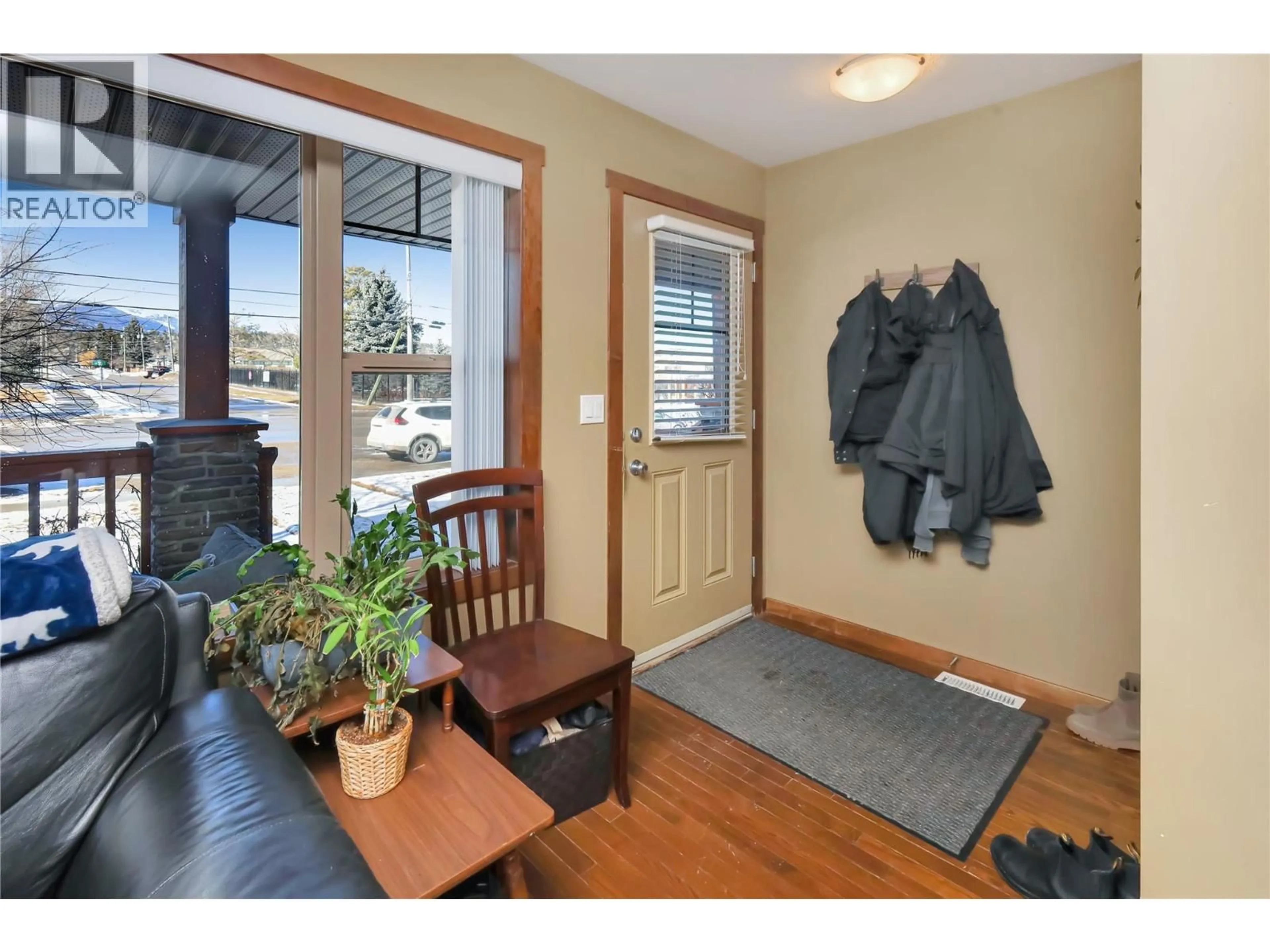 Indoor entryway for 10 - 1000 9TH STREET, Invermere British Columbia V0A1K0