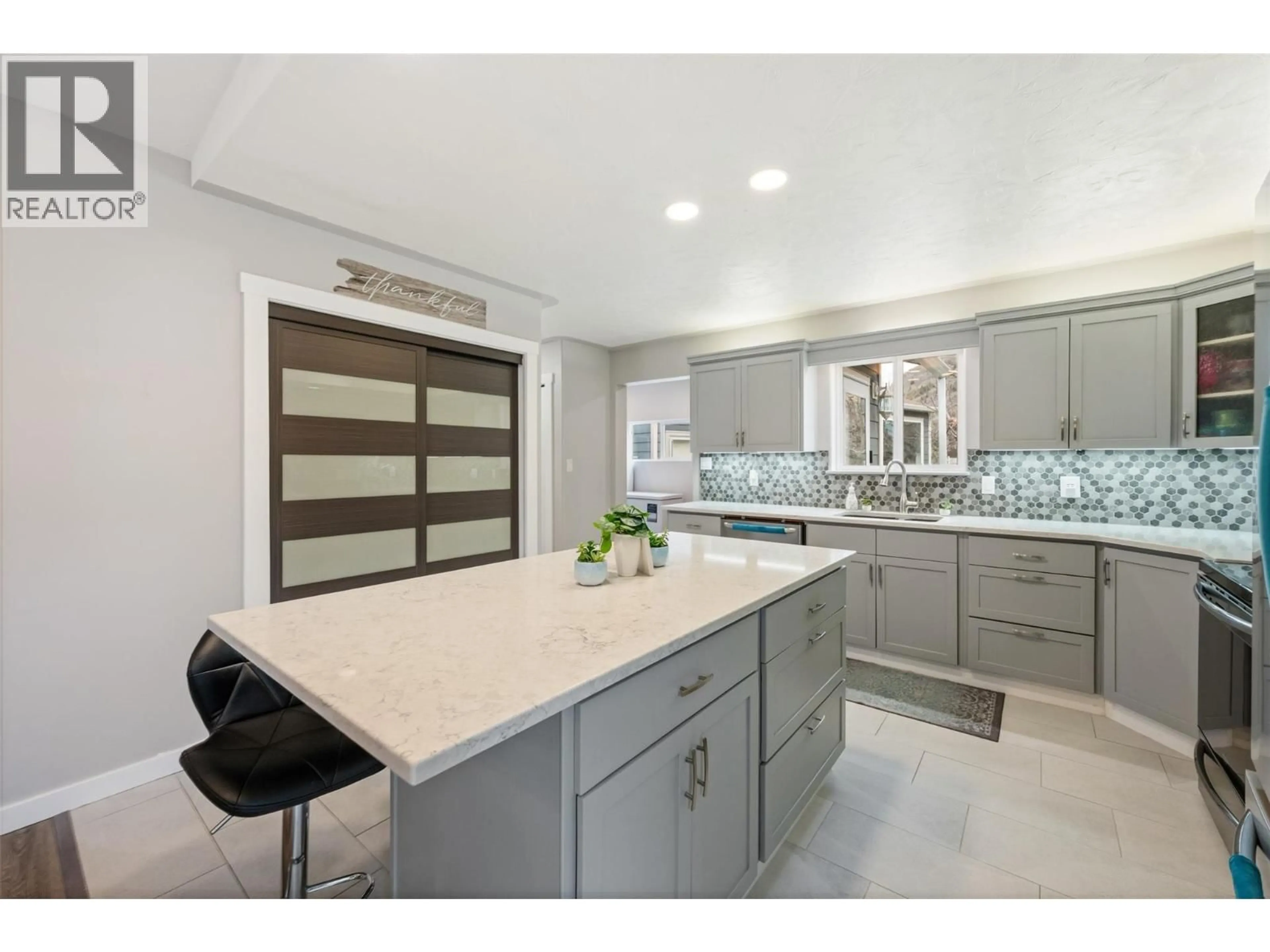 Contemporary kitchen, ceramic/tile floor for 2616 MIDDLE BENCH ROAD, Keremeos British Columbia V0X1N2