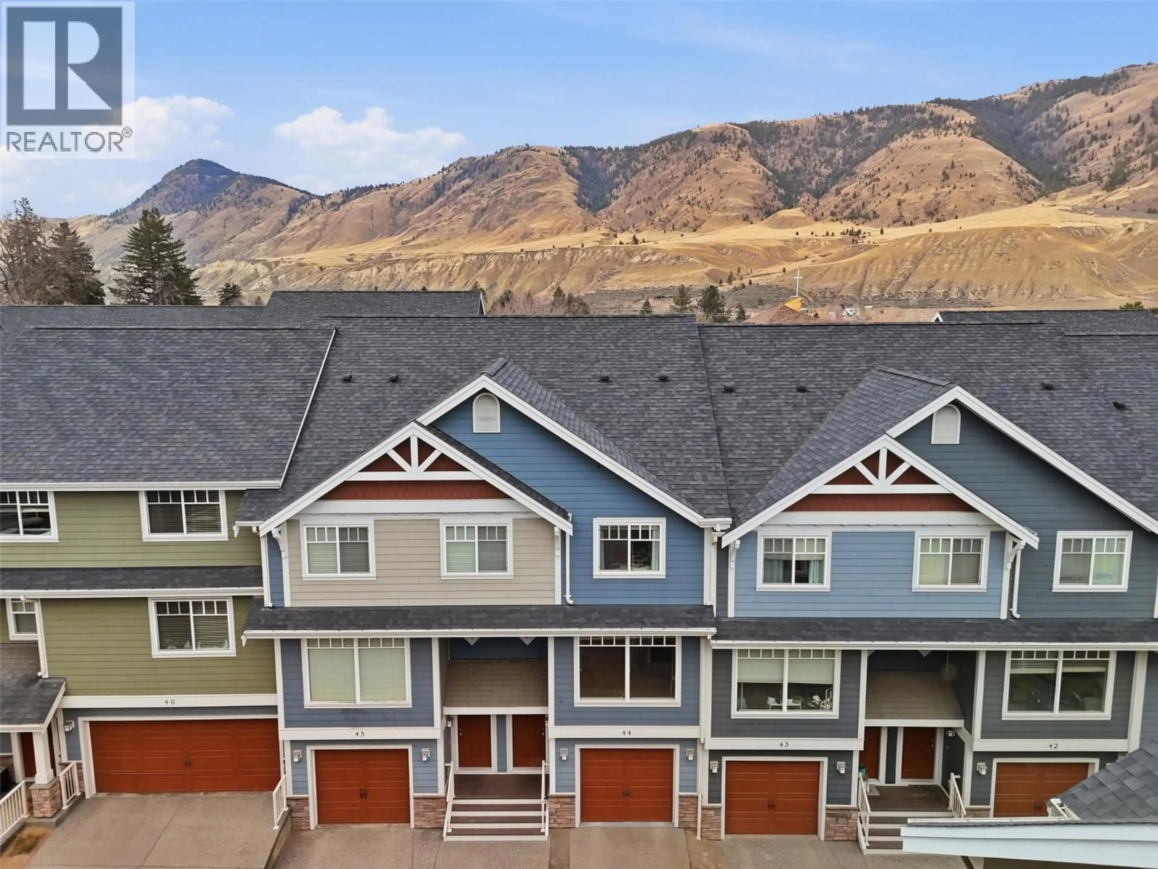 A pic from outside/outdoor area/front of a property/back of a property/a pic from drone, mountain view for 44 - 2860 VALLEYVIEW DRIVE DRIVE, Kamloops British Columbia V2C0B3