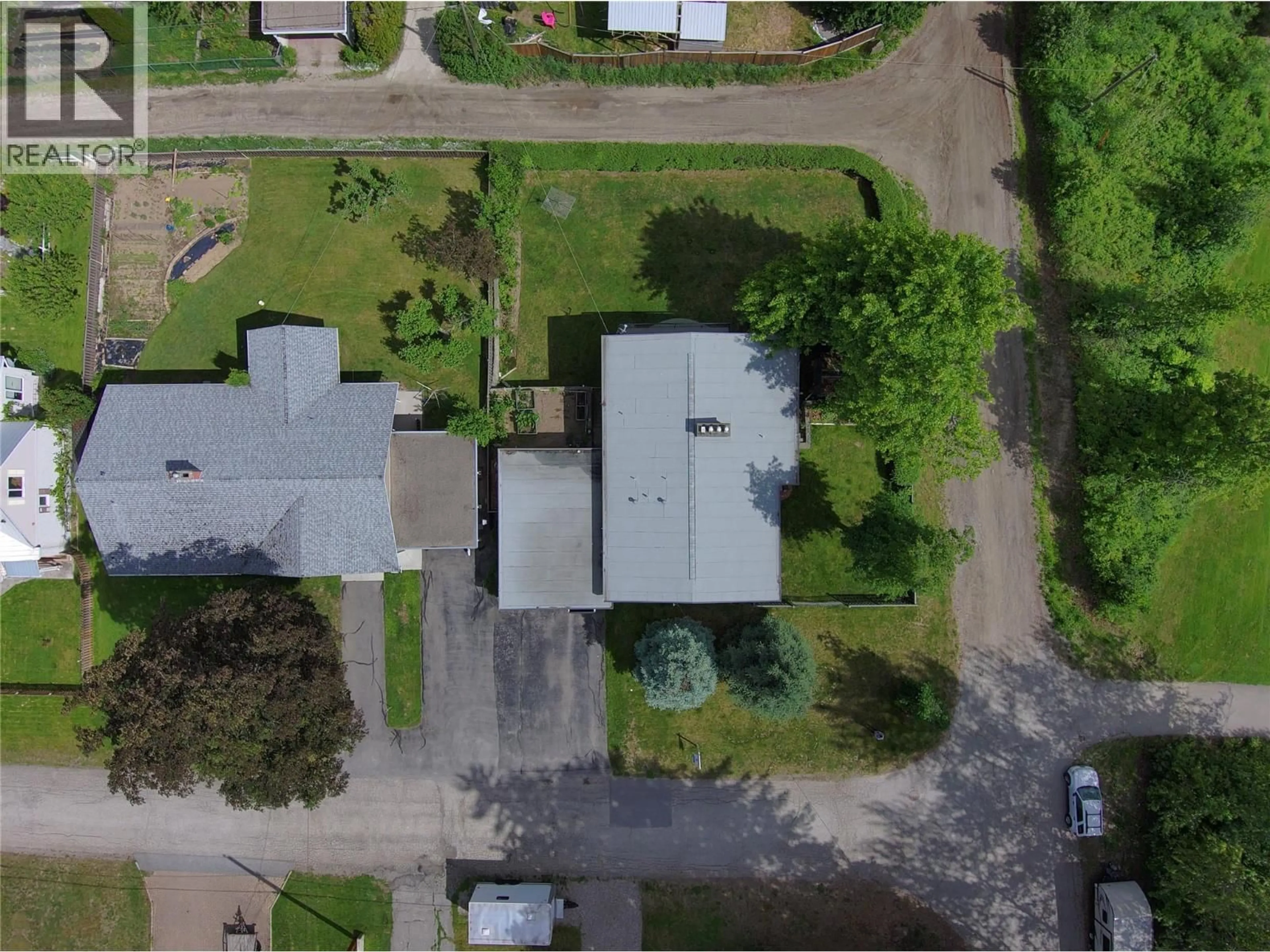A pic from outside/outdoor area/front of a property/back of a property/a pic from drone, street for 1832 THIRD STREET, Fruitvale British Columbia V0G1L1