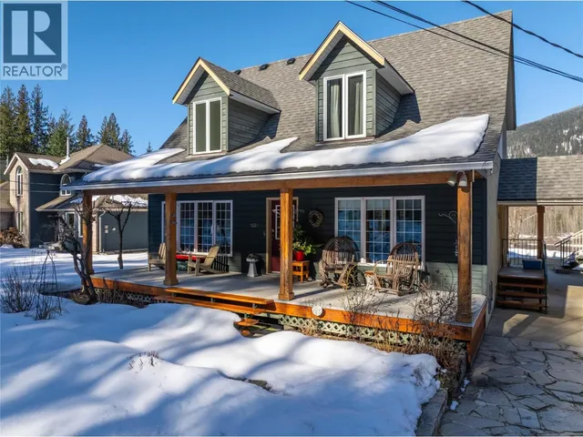 1820 ILLECILLEWAET ROAD, Revelstoke 4