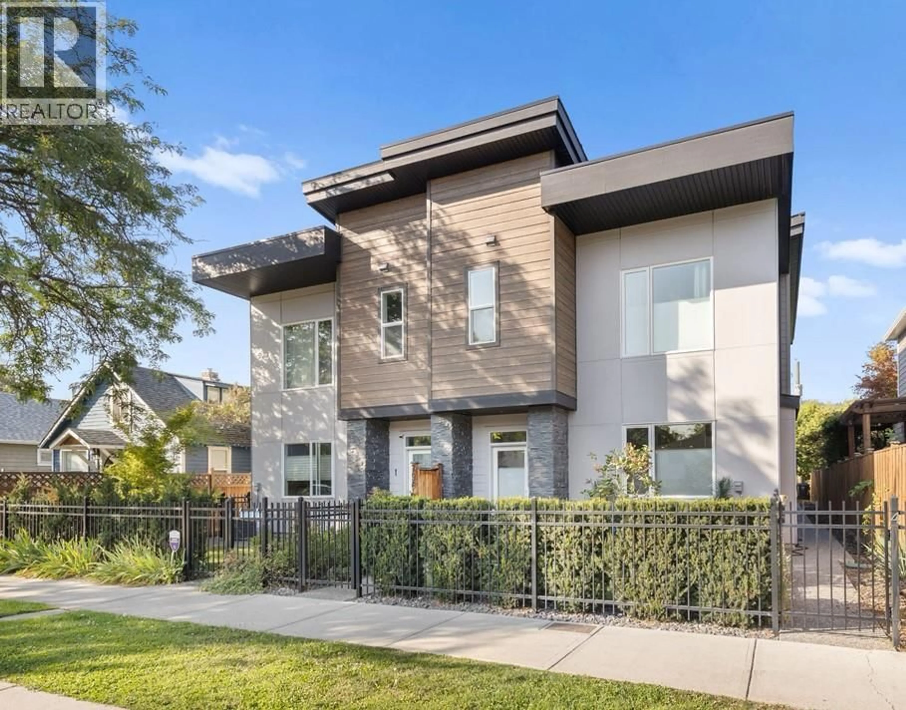 Home with brick exterior material, street for 3 - 796 CAWSTON AVENUE, Kelowna British Columbia V1Y6Z7