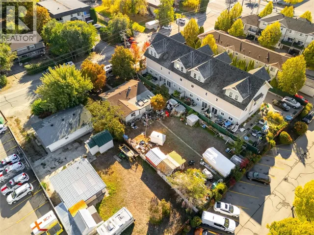 150 MILLS ROAD, Kelowna 3