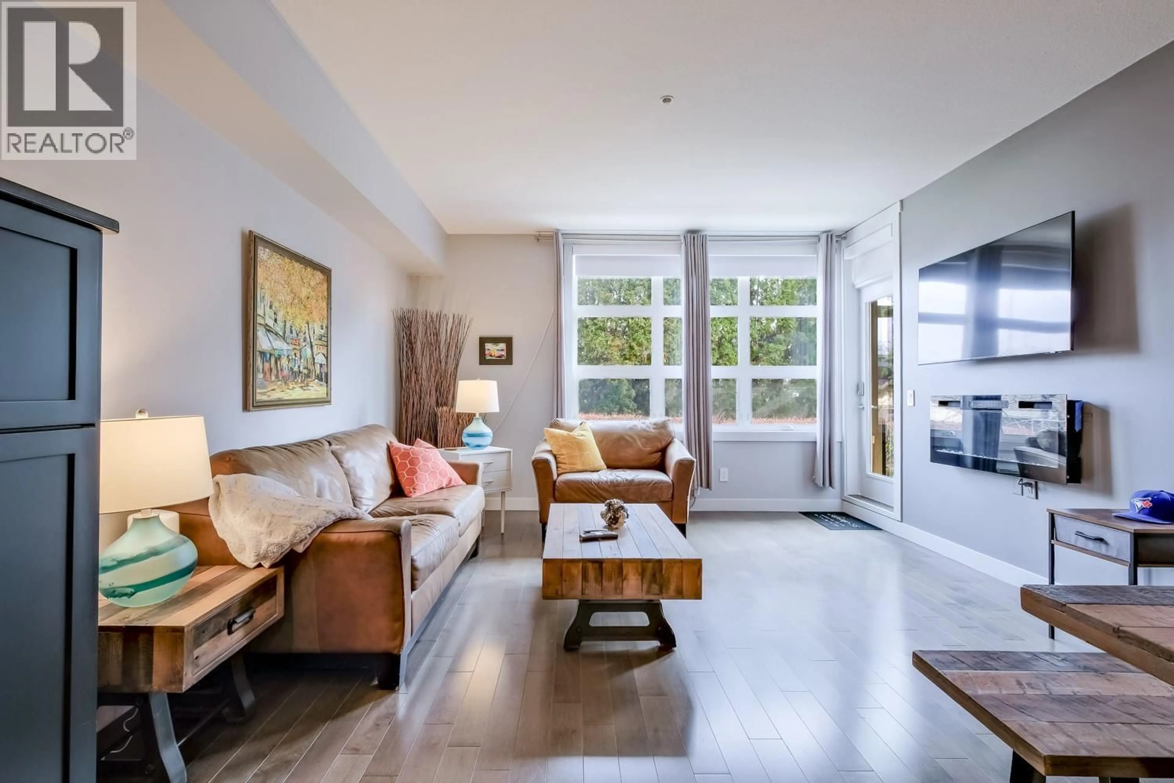 Living room with furniture, unknown for 108 - 700 MARTIN AVENUE, Kelowna British Columbia V1Y6V3