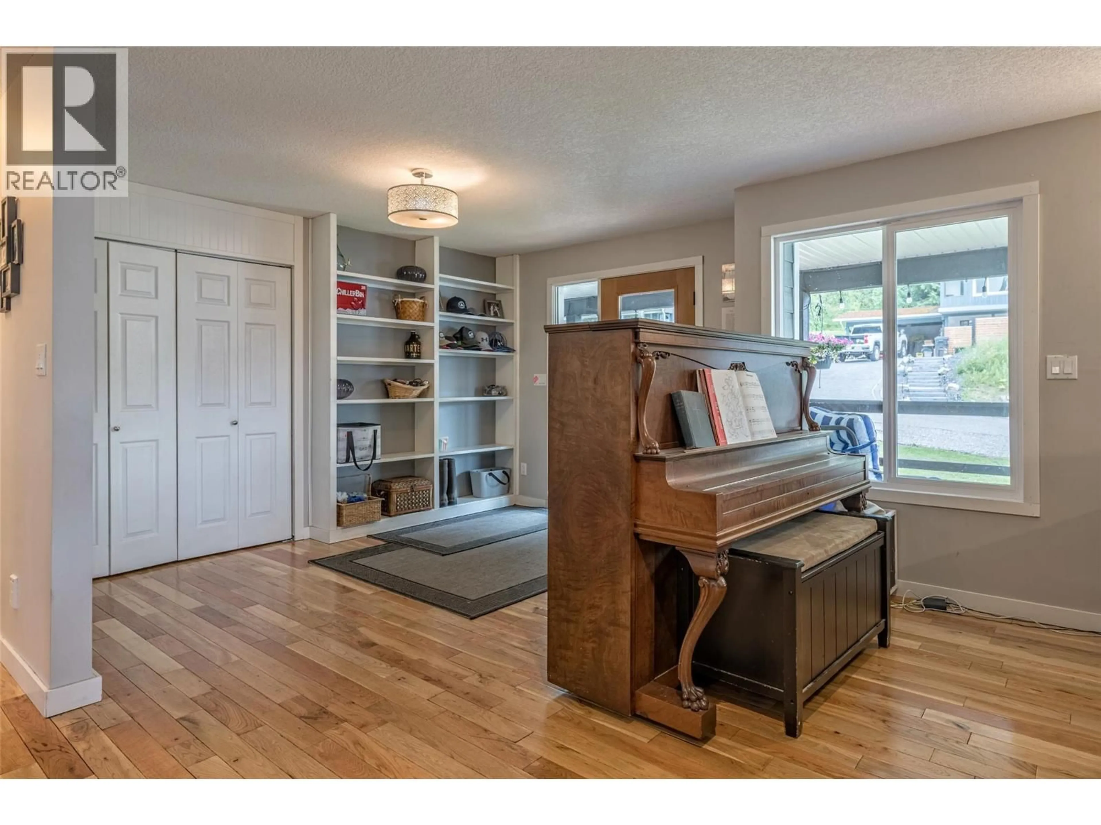 Unknown for 3286 UPPER MCLEOD ROAD, Spallumcheen British Columbia V4Y0S6