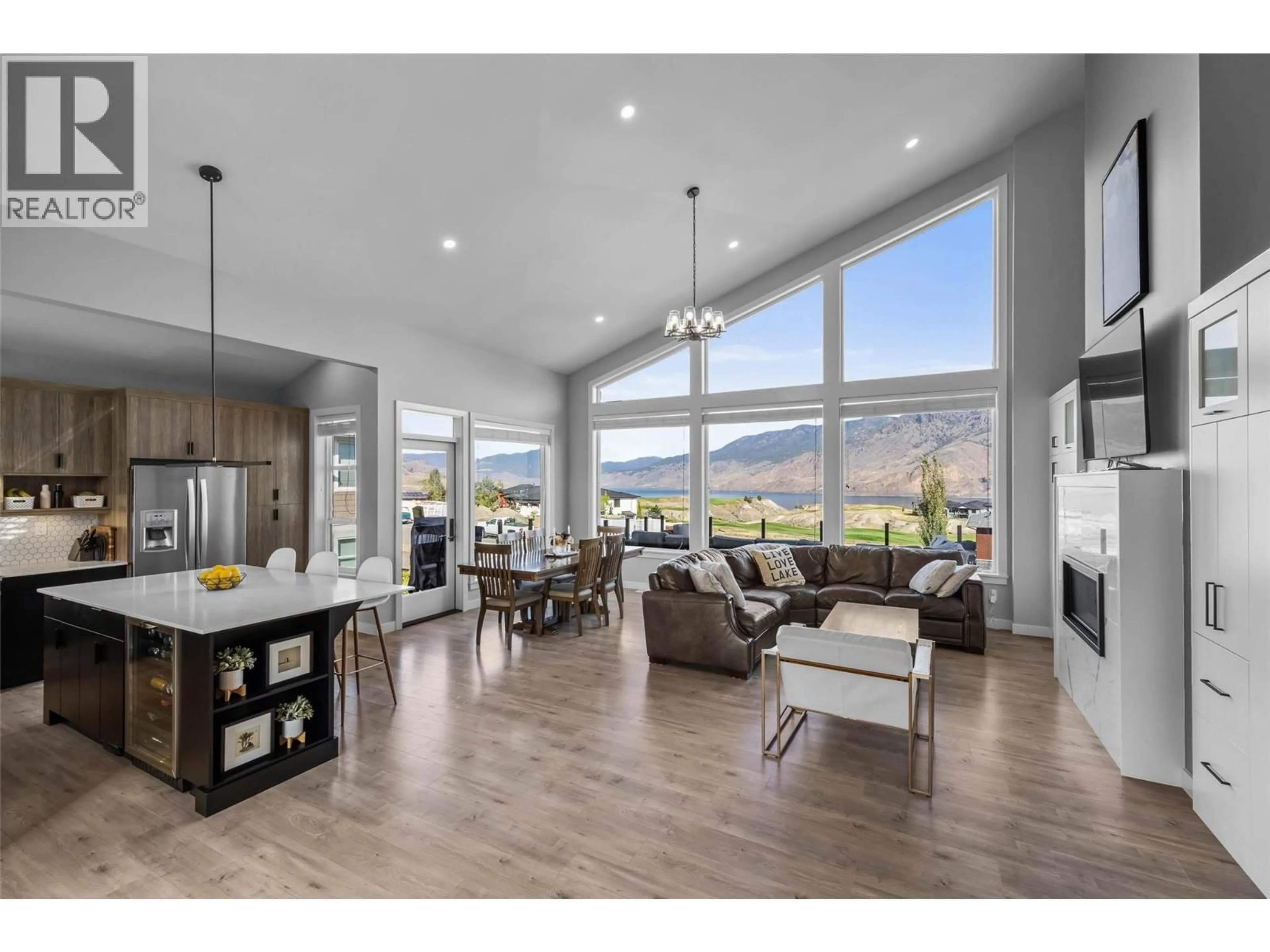 Open concept kitchen, unknown for 161 RUE CHEVAL NOIR OTHER, Kamloops British Columbia V1S0B3