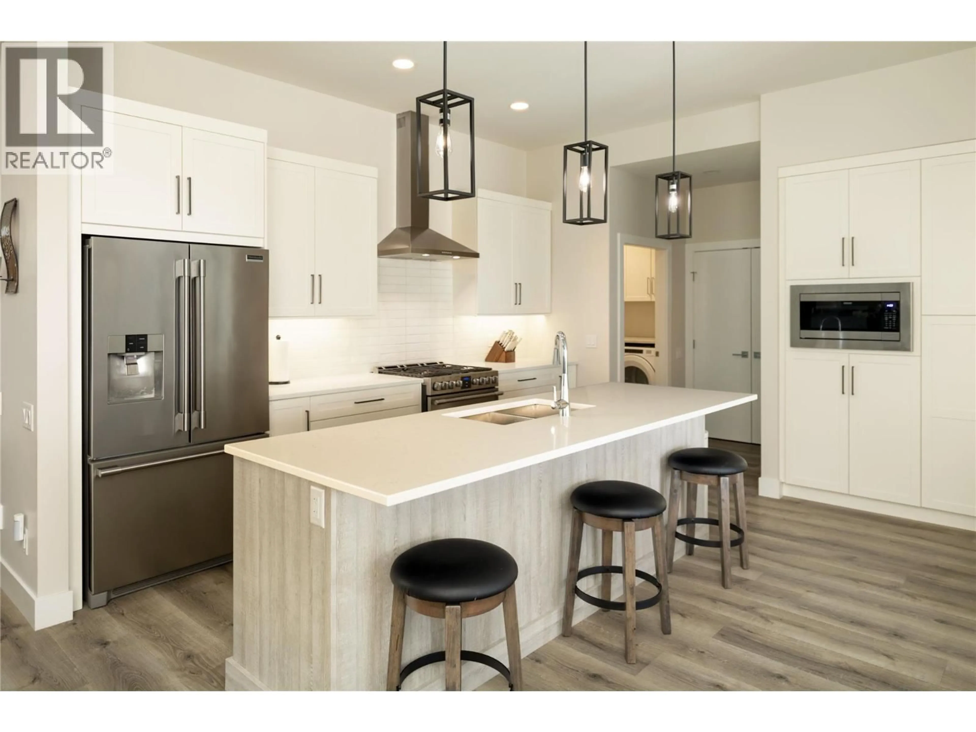 Open concept kitchen, unknown for 680 CANTINA COURT, Kelowna British Columbia V1W4X6