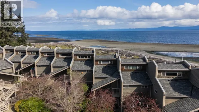 220 - 3295 ISLAND HIGHWAY WEST, Qualicum Beach 2