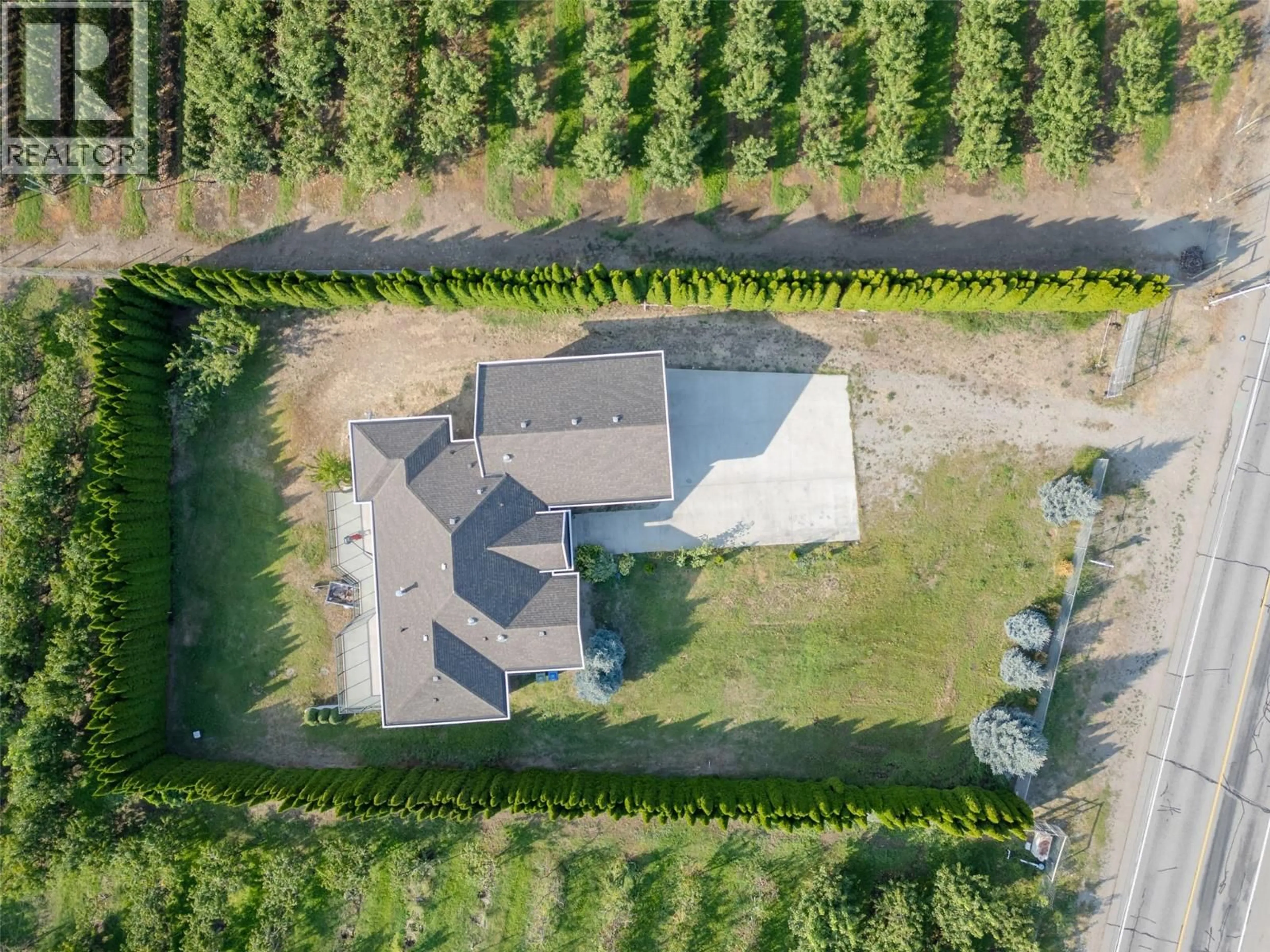 A pic from outside/outdoor area/front of a property/back of a property/a pic from drone, unknown for 1095 FAIRVIEW ROAD, Oliver British Columbia V0H1T1