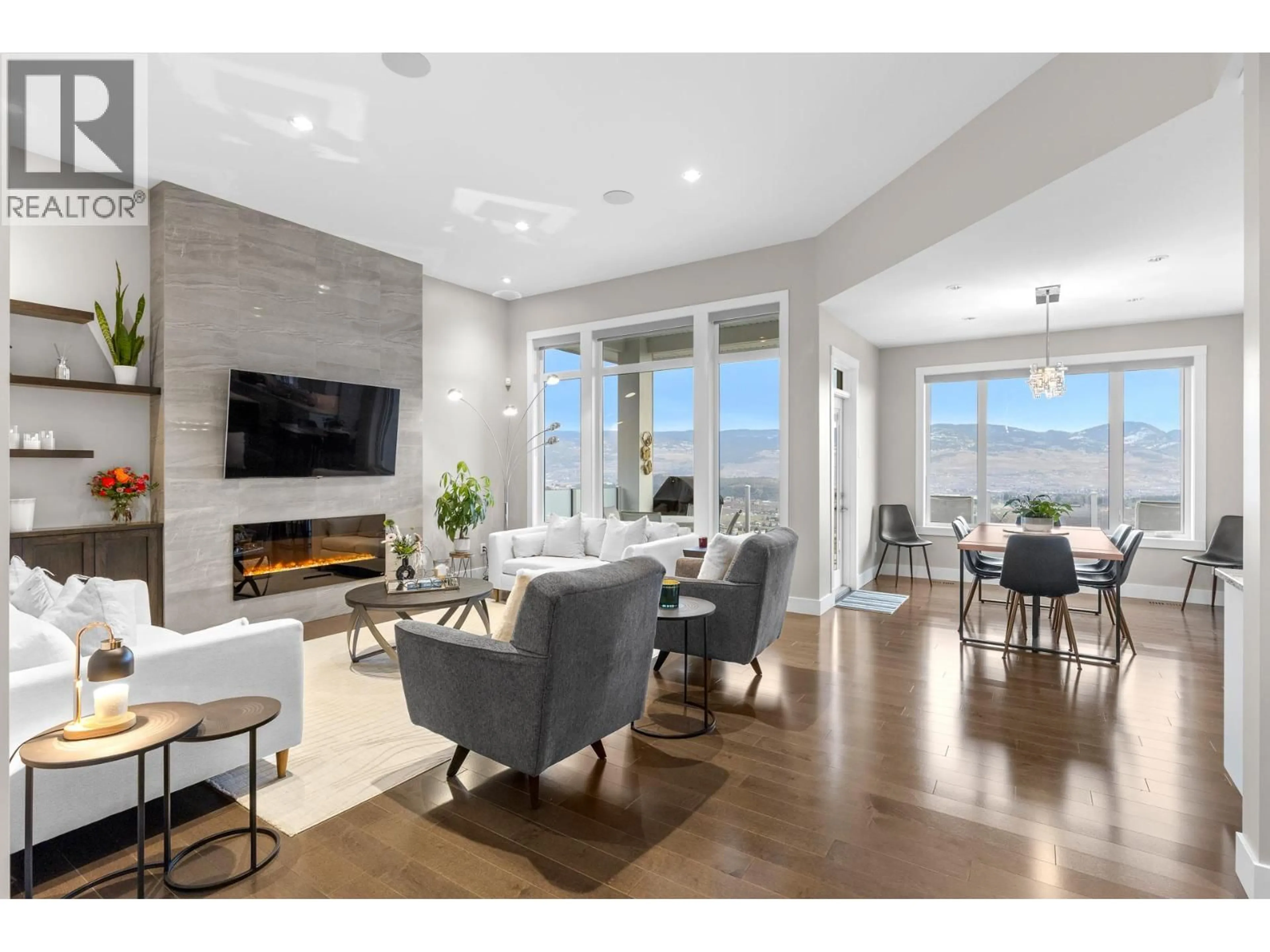 Living room with furniture, unknown for 191 UPPER CANYON DRIVE NORTH, Kelowna British Columbia V1V3C5