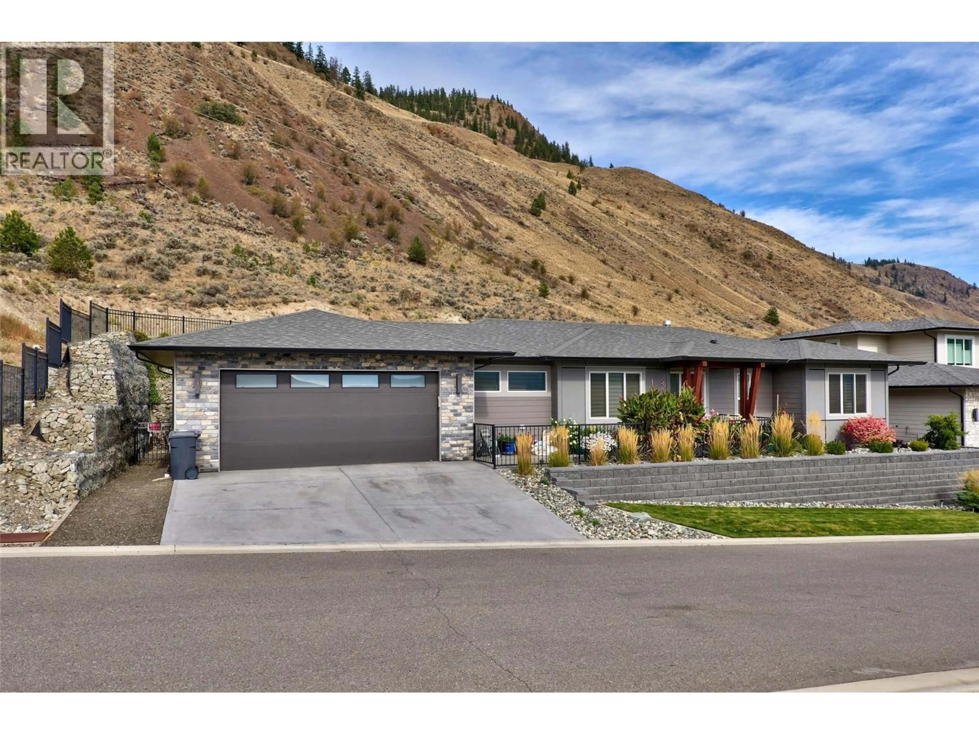 Home with vinyl exterior material, mountain view for 4103 RIO VISTA PLACE, Kamloops British Columbia V2H0E1