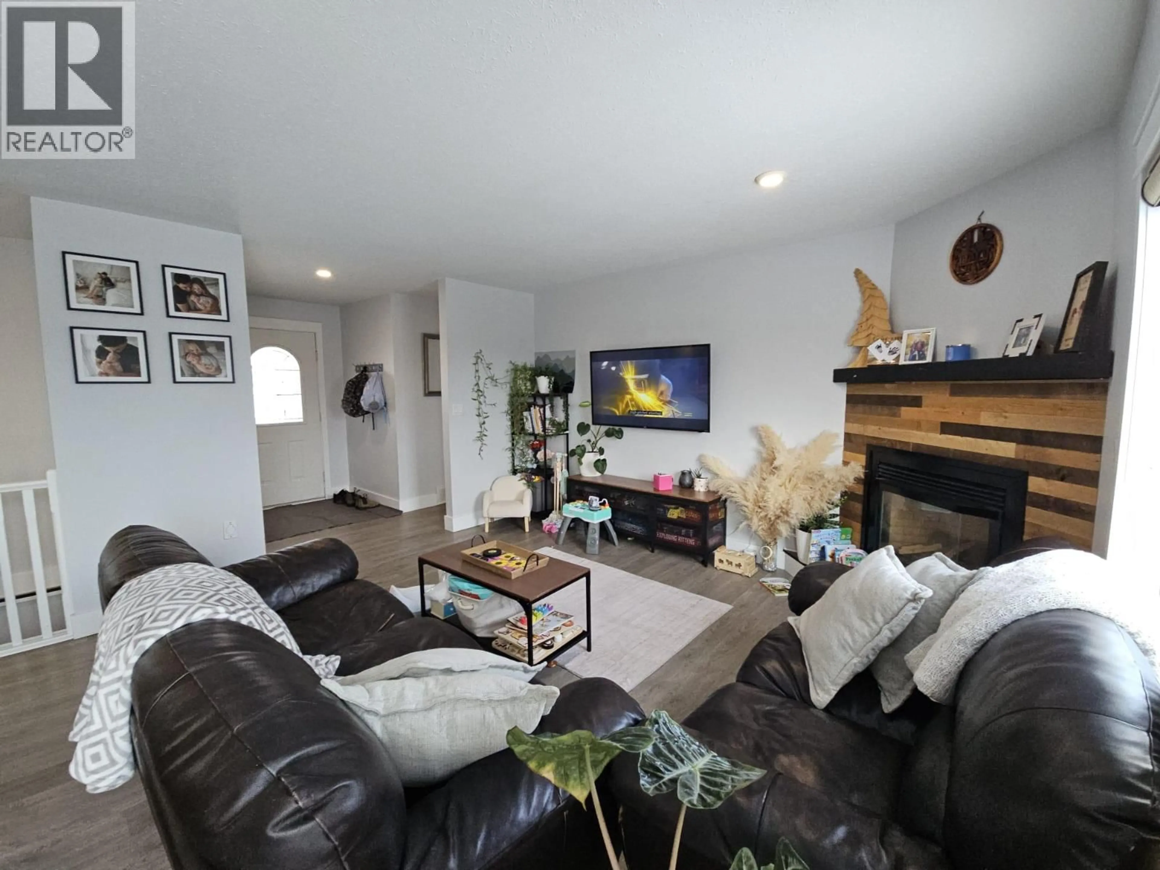 Living room with furniture, unknown for 5153 45 AVENUE NORTHWEST, Chetwynd British Columbia V0C1J0