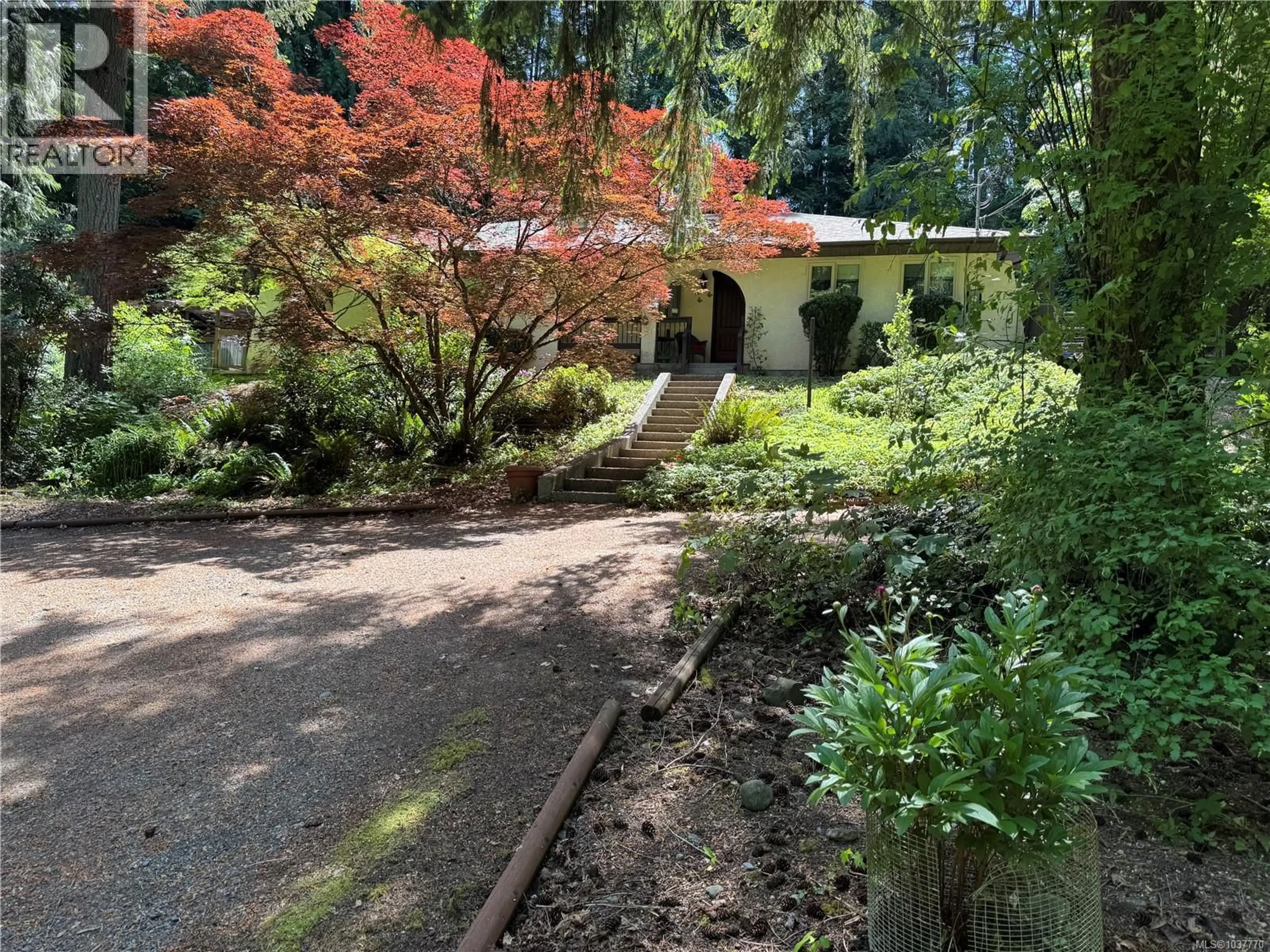 A pic from outside/outdoor area/front of a property/back of a property/a pic from drone, unknown for 2980 JACKSON ROAD, Duncan British Columbia V9L6N7