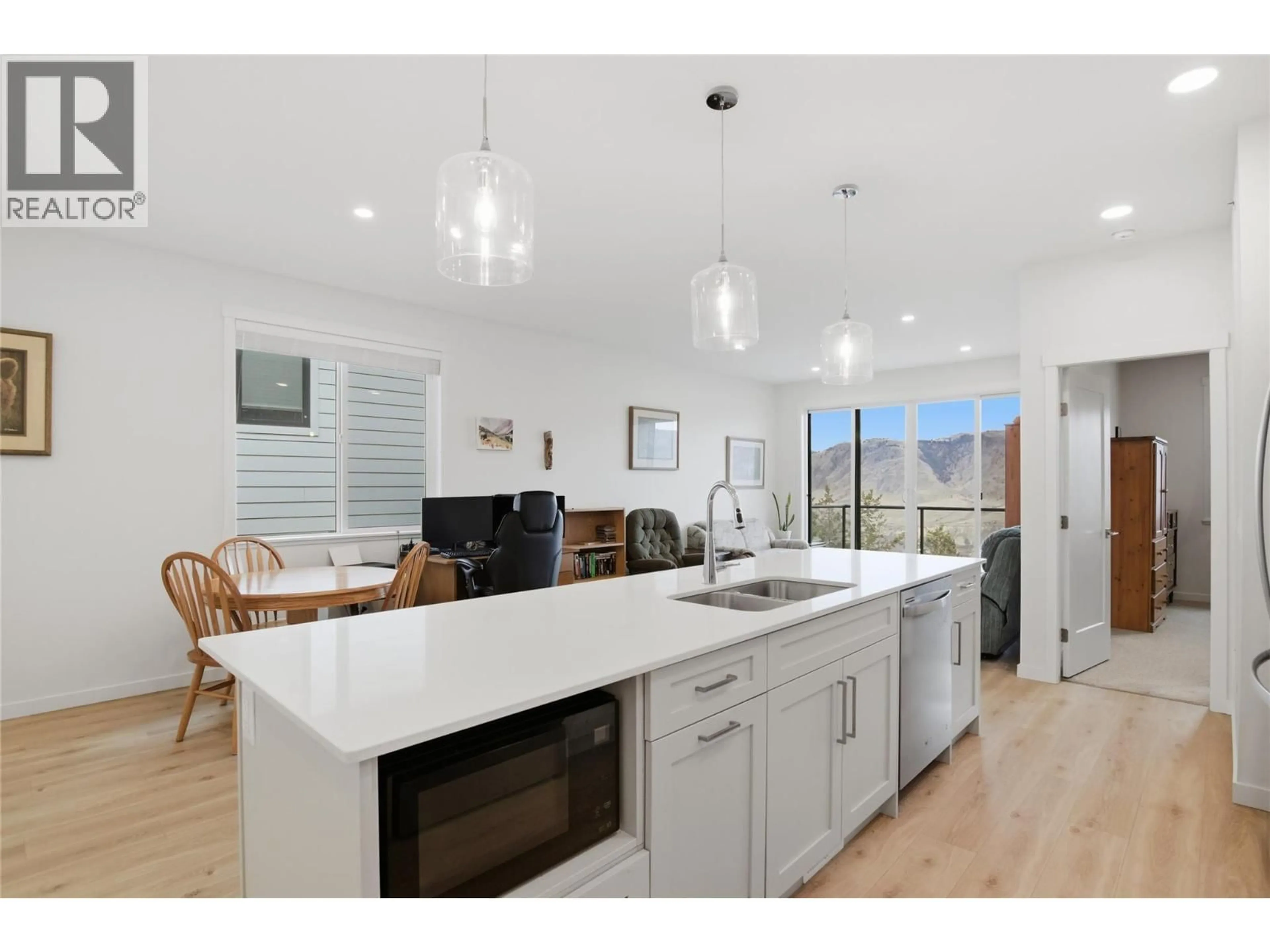 Open concept kitchen, unknown for 114 - 1799 BABINE AVENUE, Kamloops British Columbia V2E0E3