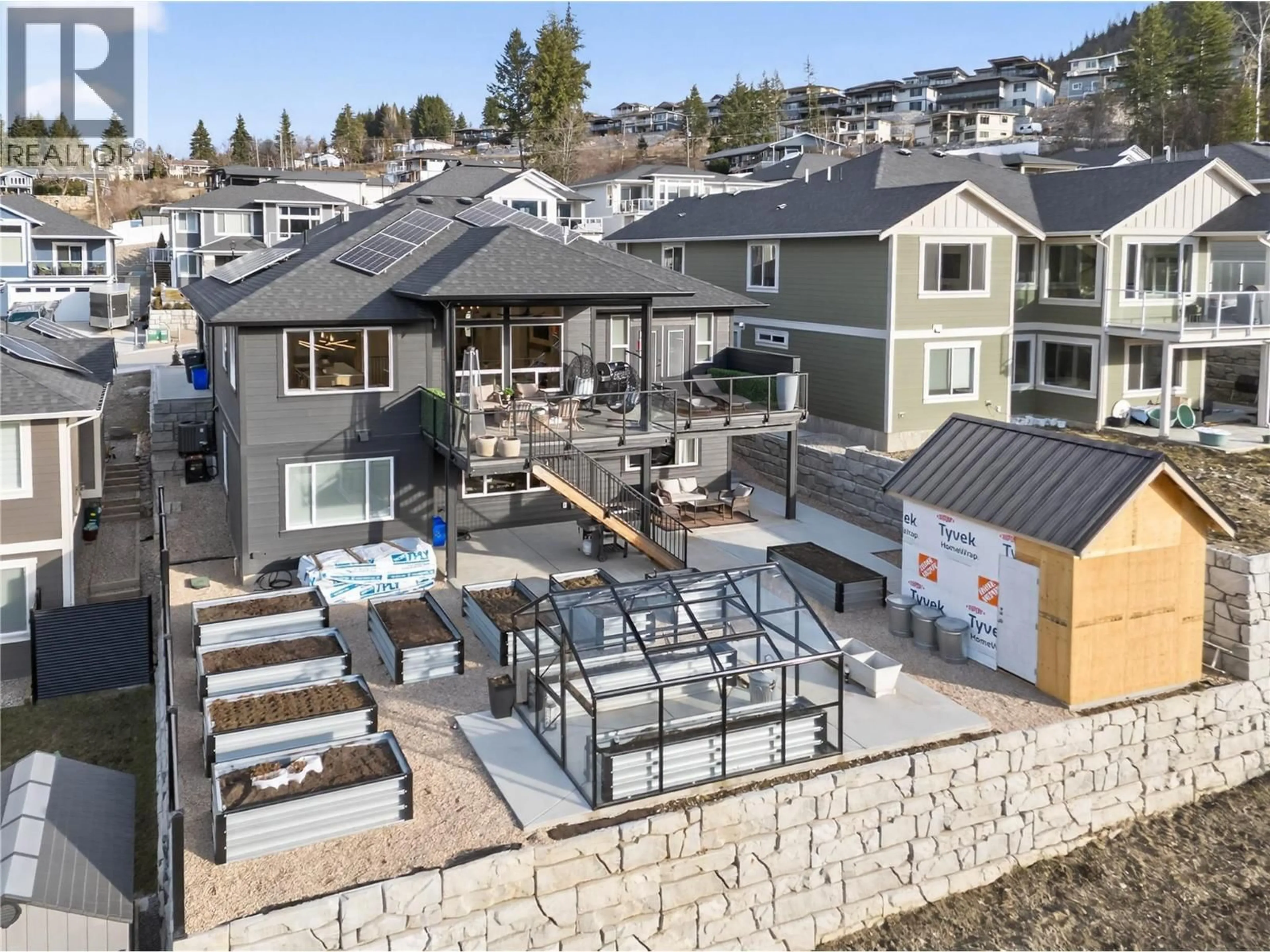 Patio, mountain view for 1621 9 STREET SOUTHEAST, Salmon Arm British Columbia V1E0G9