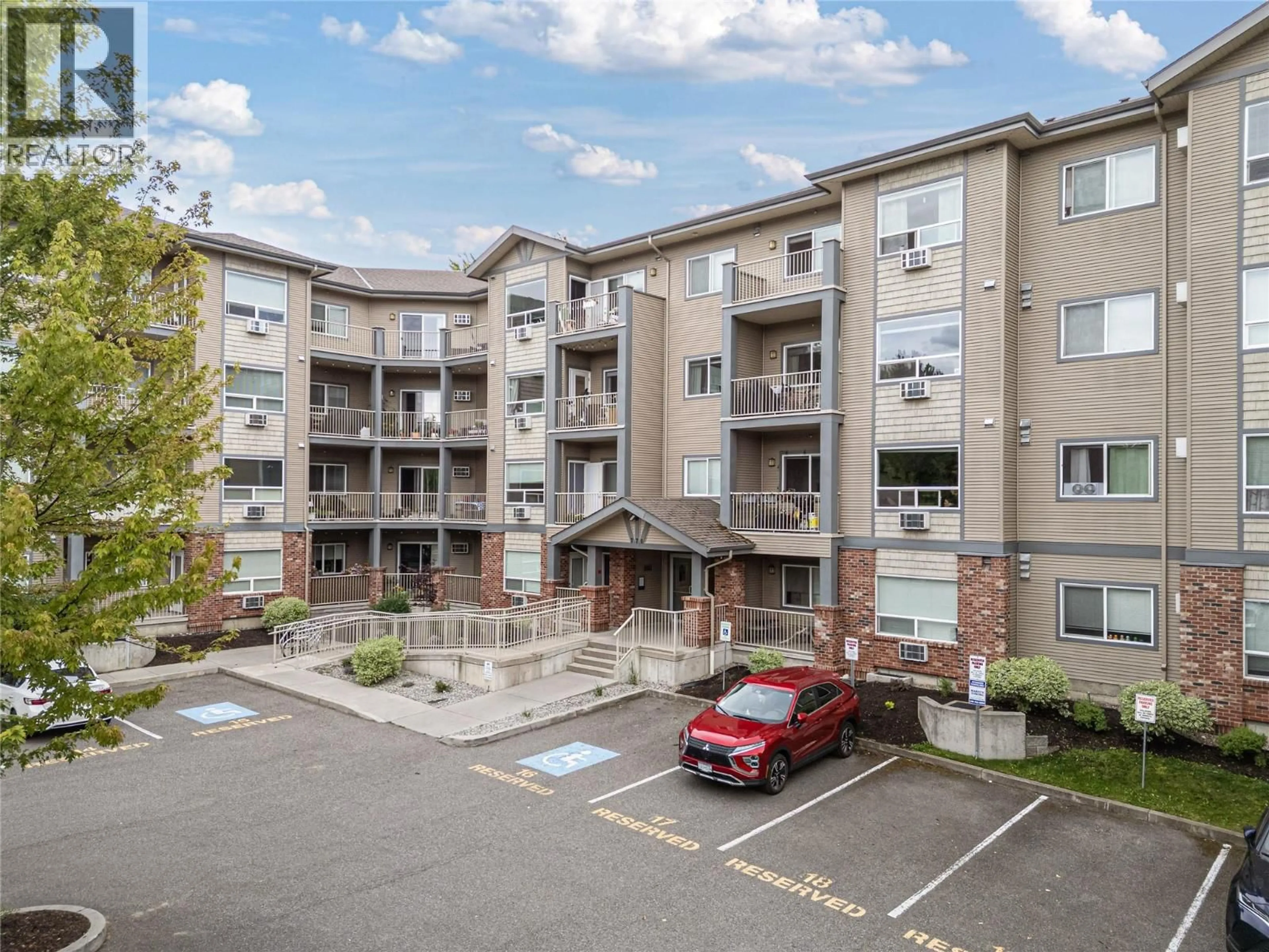 A pic from outside/outdoor area/front of a property/back of a property/a pic from drone, mountain view for 401 - 770 RUTLAND ROAD, Kelowna British Columbia V1X3B7