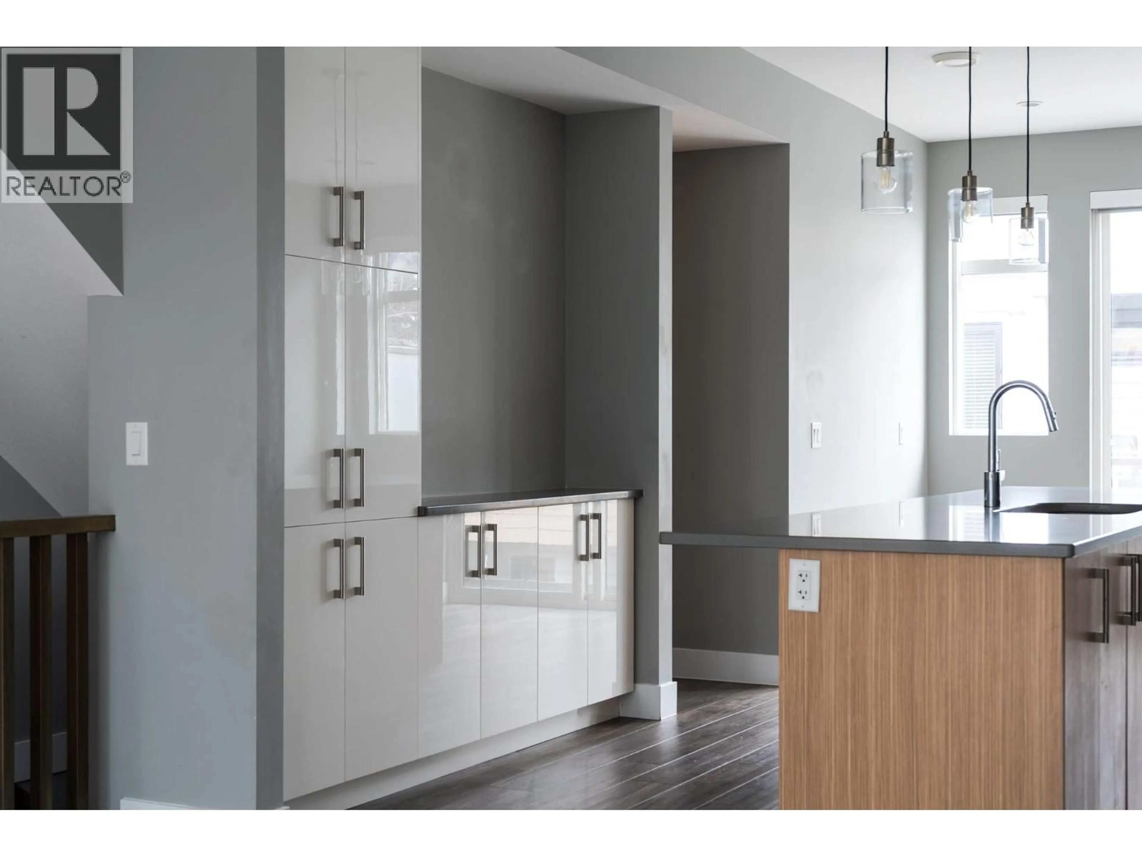 Open concept kitchen, unknown for 202 - 11581 ROGERS ROAD, Lake Country British Columbia V4V1X8