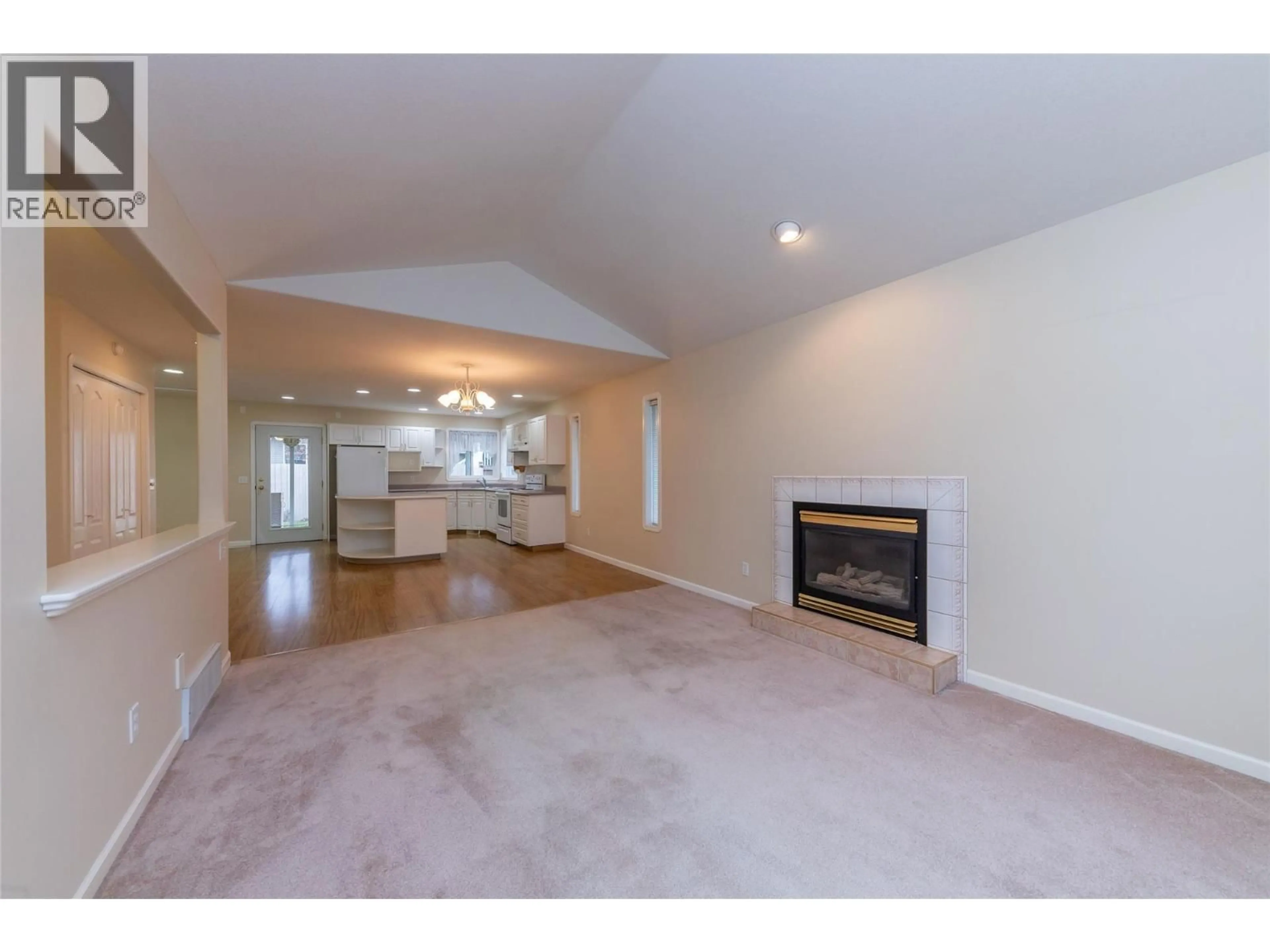 Unknown for 3 - 723 SINGH STREET, Kamloops British Columbia V2B5C5