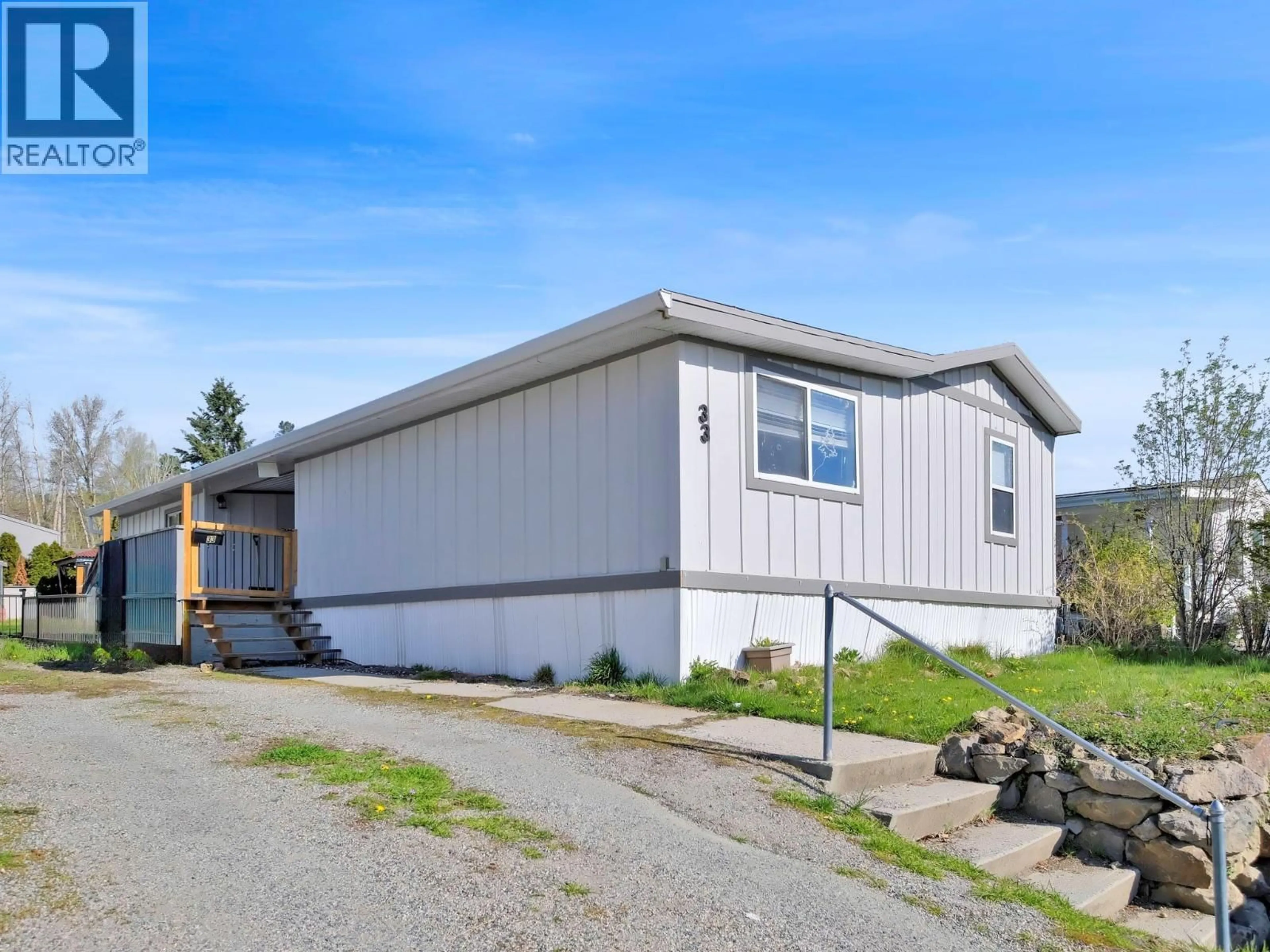Home with vinyl exterior material, building for 33 - 3381 VILLAGE GREEN WAY, Westbank British Columbia V4T1L2