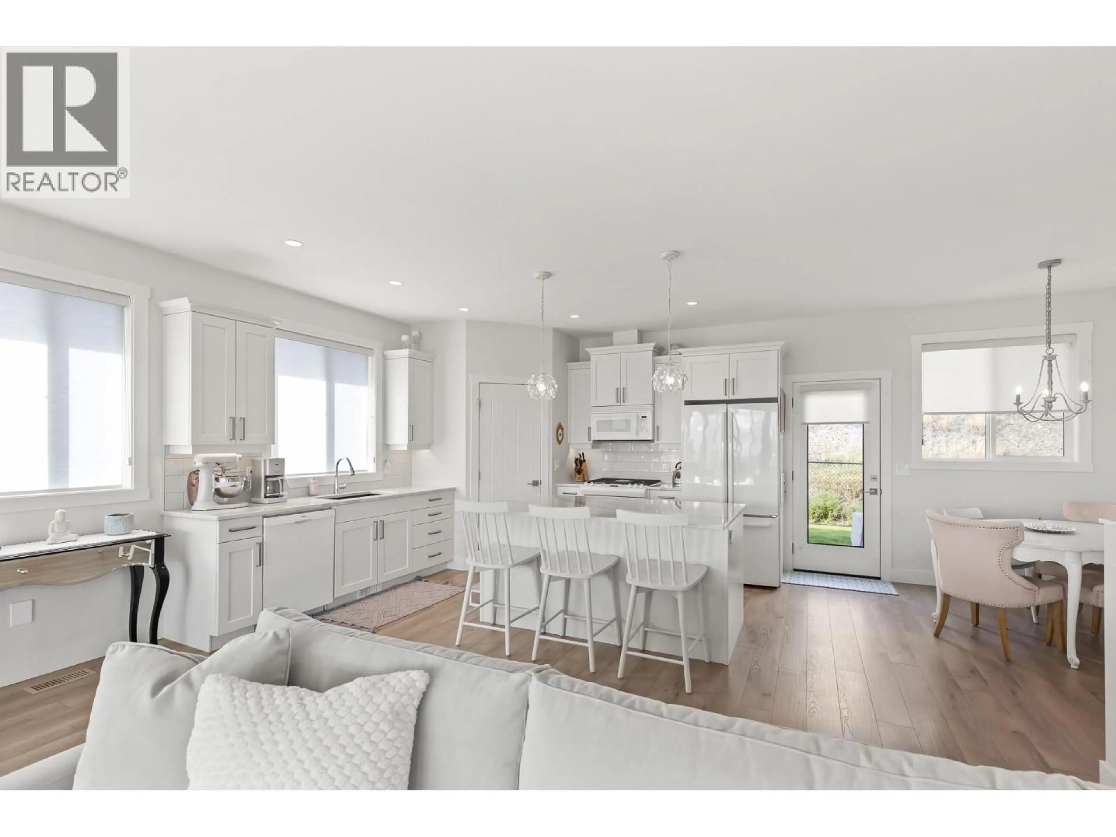 Open concept kitchen, unknown for 2612 PARAMOUNT DRIVE, West Kelowna British Columbia V4T3N3