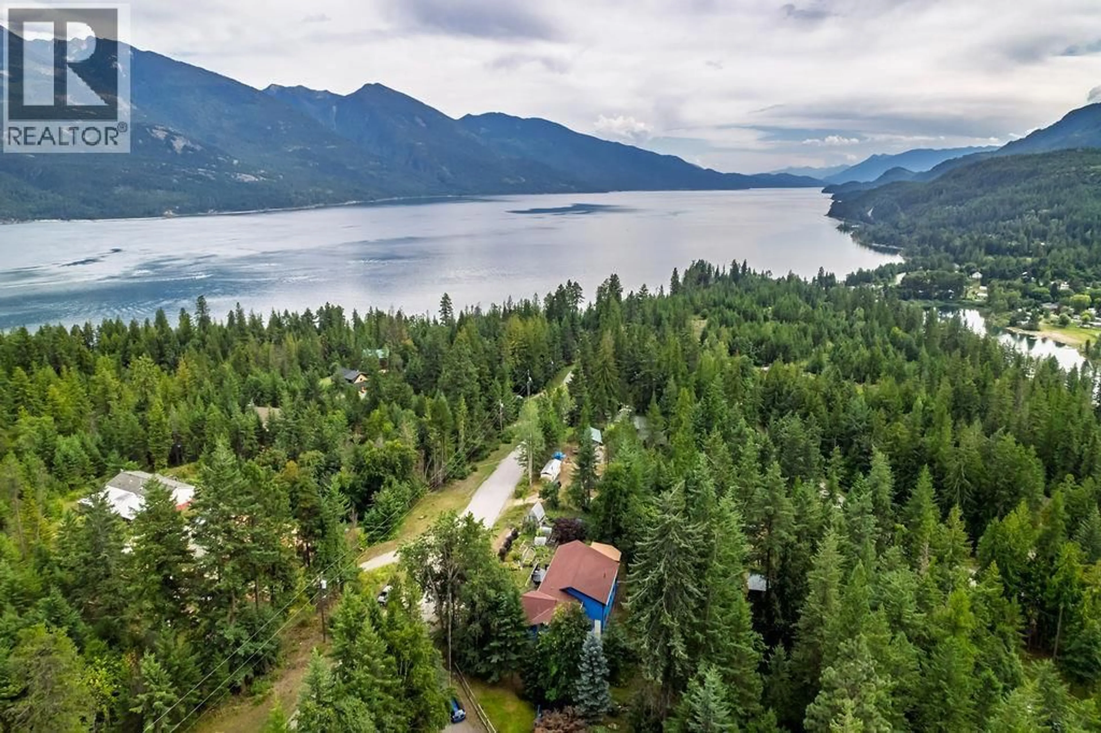 A pic from outside/outdoor area/front of a property/back of a property/a pic from drone, water/lake/river/ocean view for 6051 PINE RIDGE ROAD, Kaslo British Columbia V0G1M0