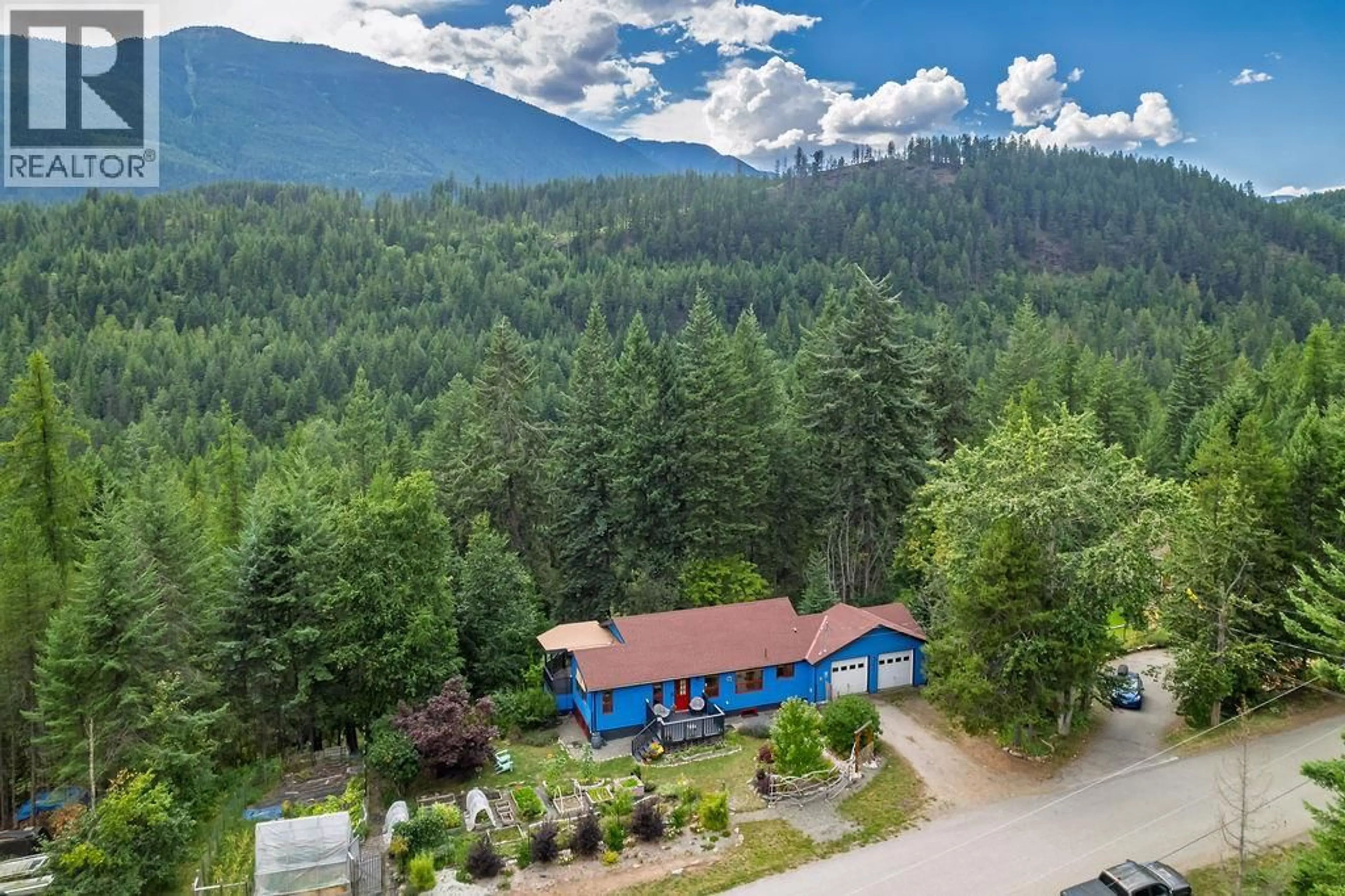 A pic from outside/outdoor area/front of a property/back of a property/a pic from drone, mountain view for 6051 PINE RIDGE ROAD, Kaslo British Columbia V0G1M0