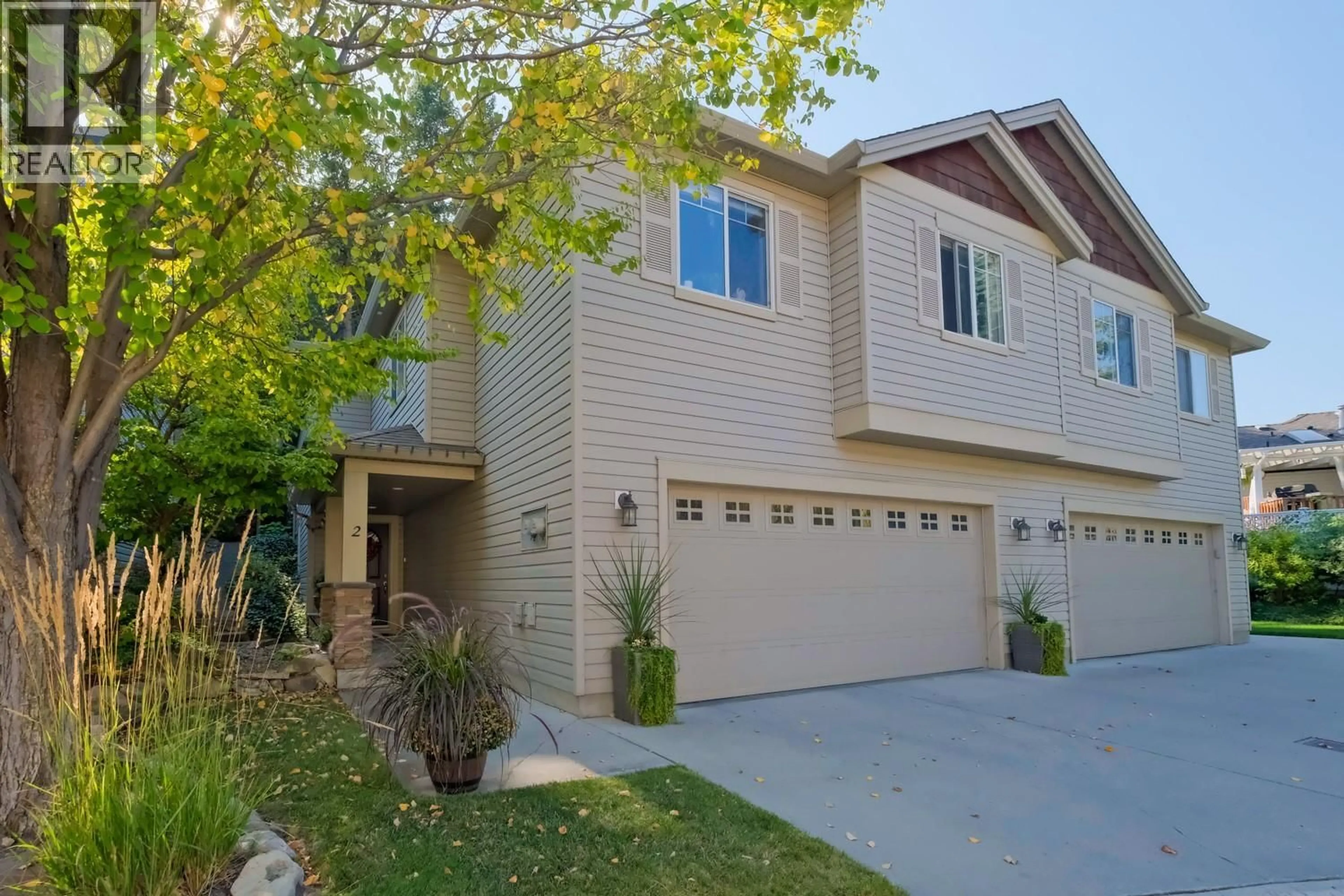 Home with vinyl exterior material, street for 2 - 2175 SHANNON RIDGE DRIVE, West Kelowna British Columbia V4T2L1