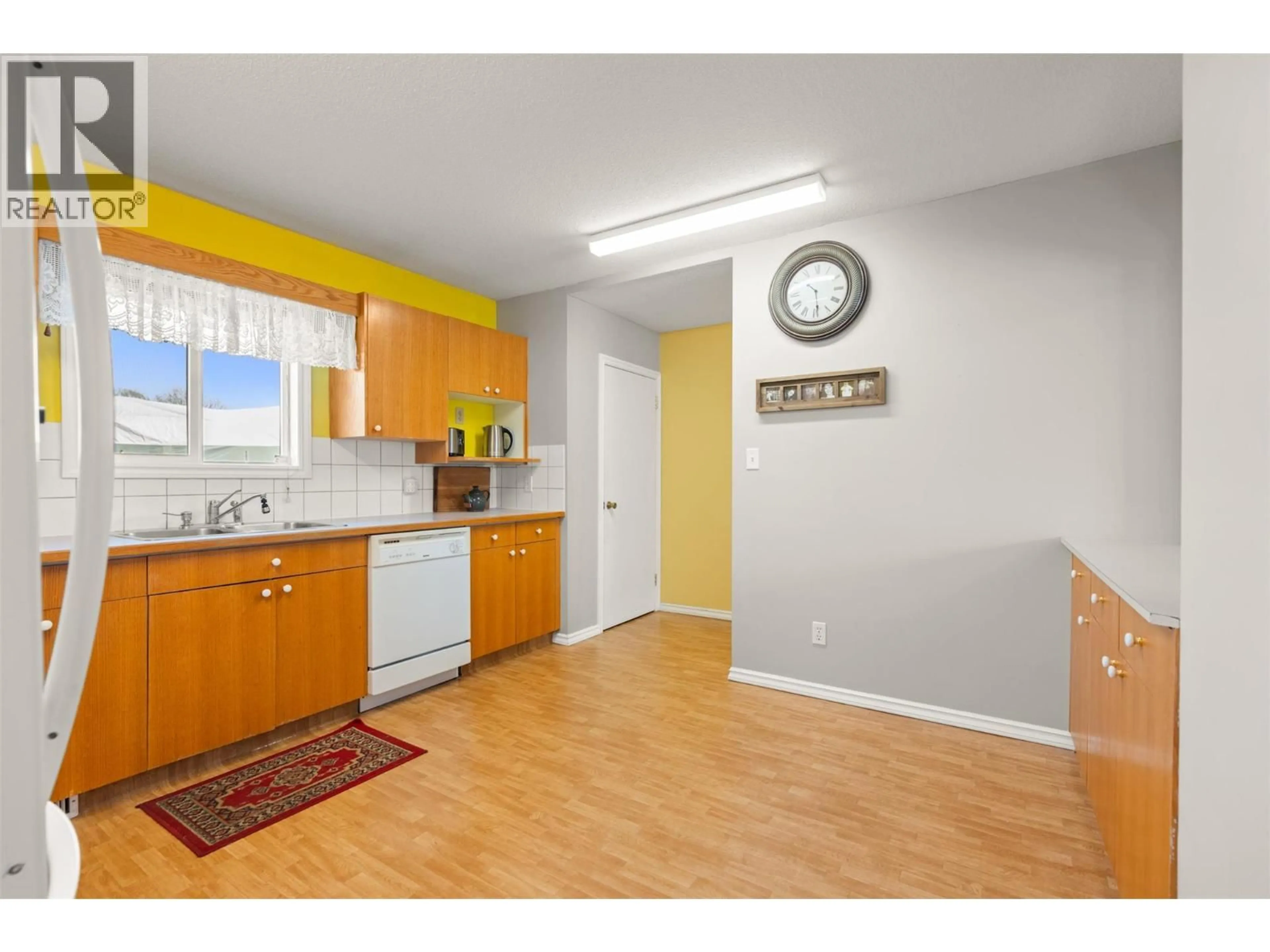 Standard kitchen, unknown for 1801 35TH AVENUE, Vernon British Columbia V1T2R9