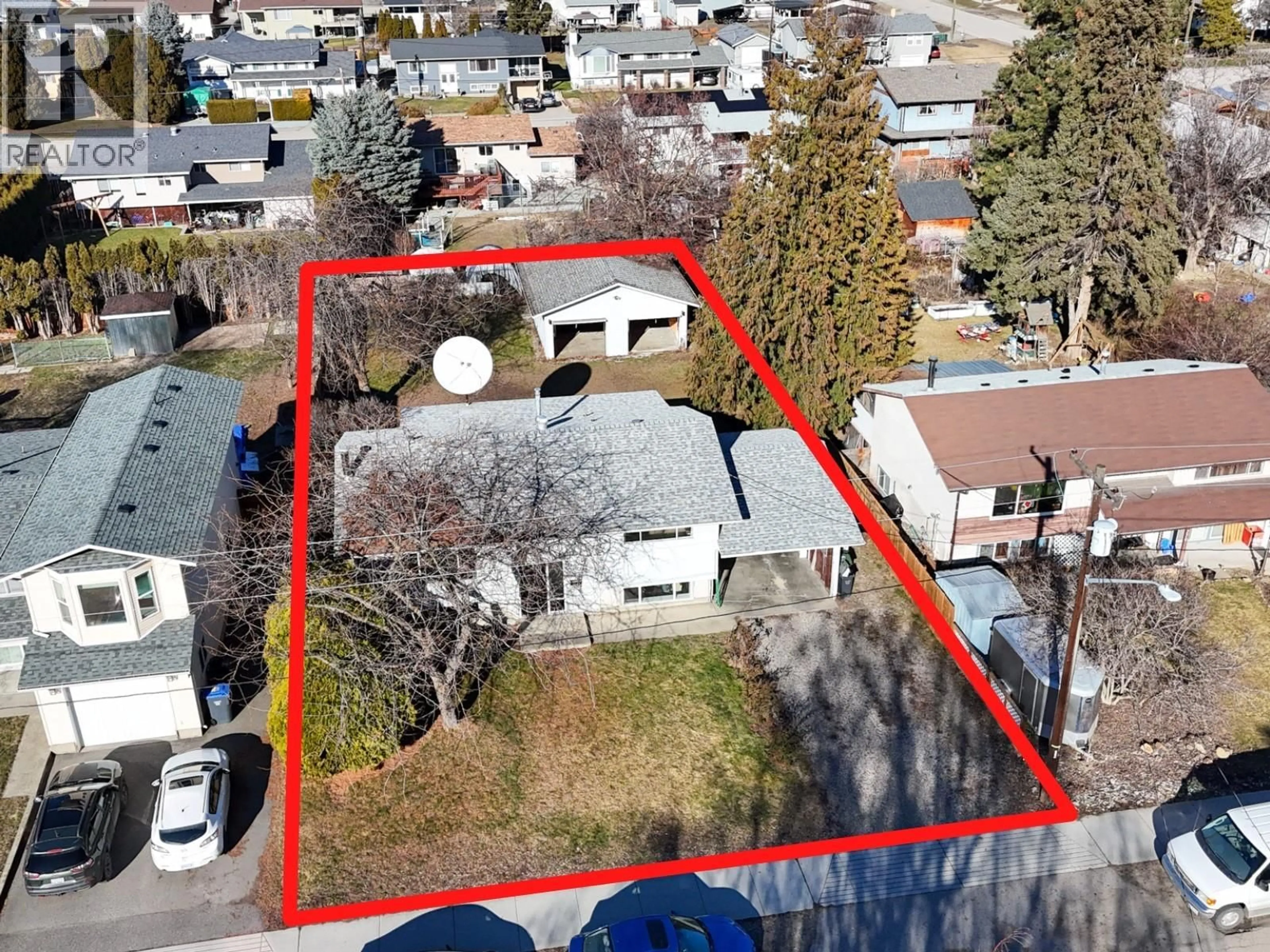 A pic from outside/outdoor area/front of a property/back of a property/a pic from drone, street for 290 PEARSON ROAD, Kelowna British Columbia V1X2L6