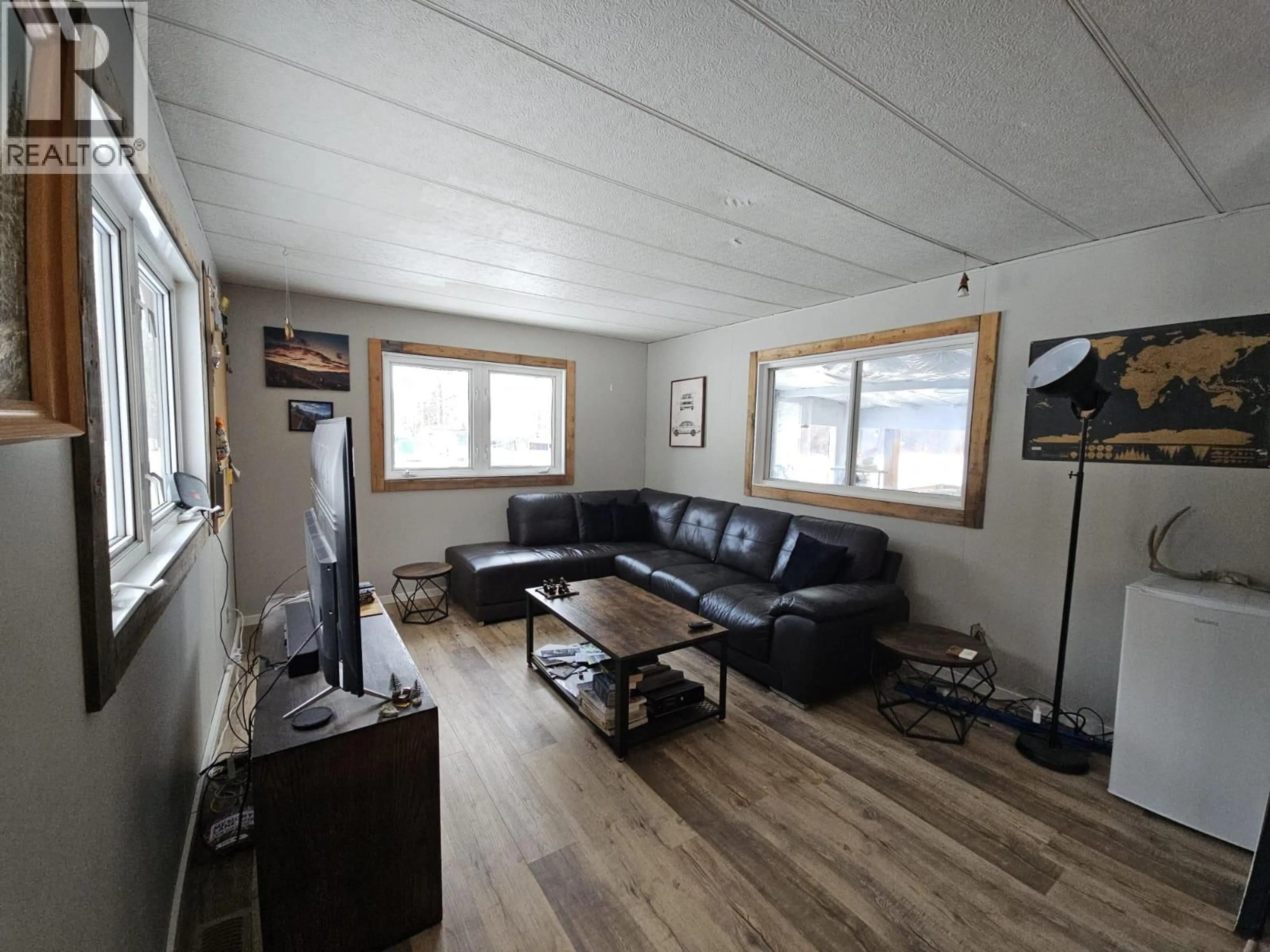 Living room with furniture, unknown for 6379 WILDMARE OTHER, Chetwynd British Columbia V0C1J0