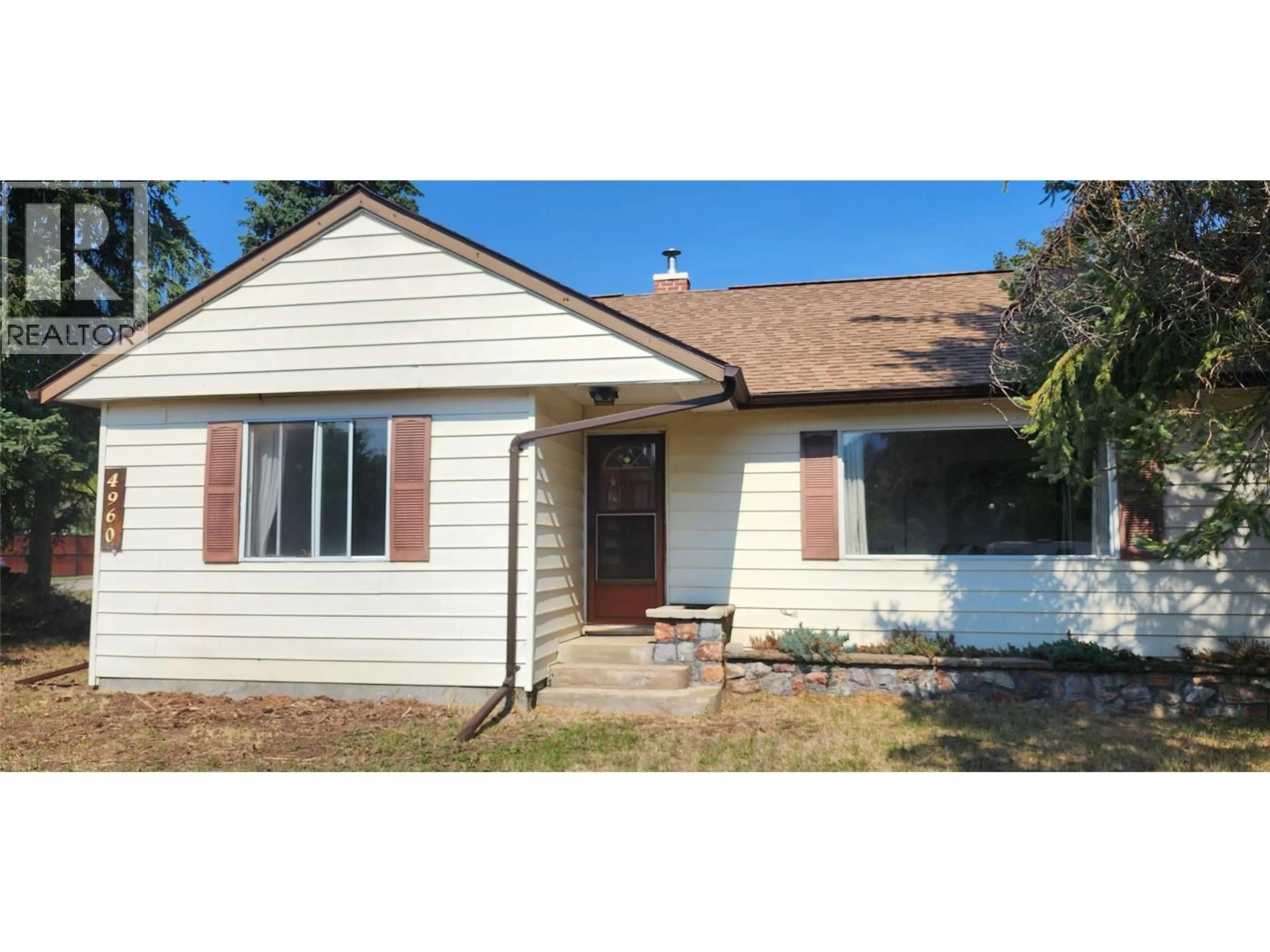 Home with vinyl exterior material, street for 4960 VERNON STREET, Grand Forks British Columbia V0H1H5