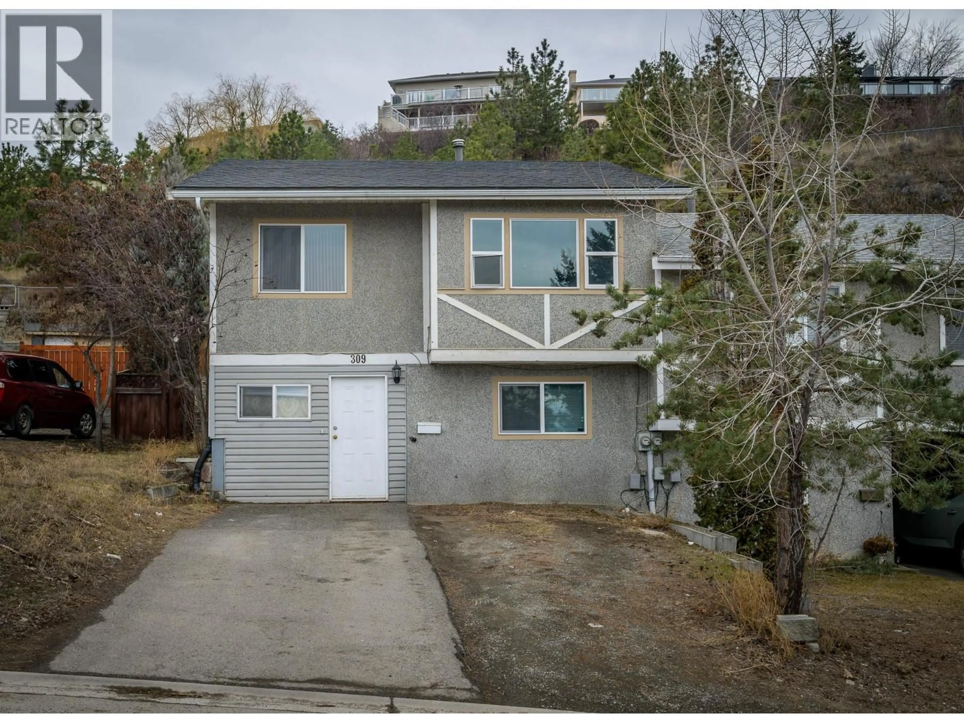 Home with vinyl exterior material, street for 309 WADDINGTON DRIVE, Kamloops British Columbia V2E1S3
