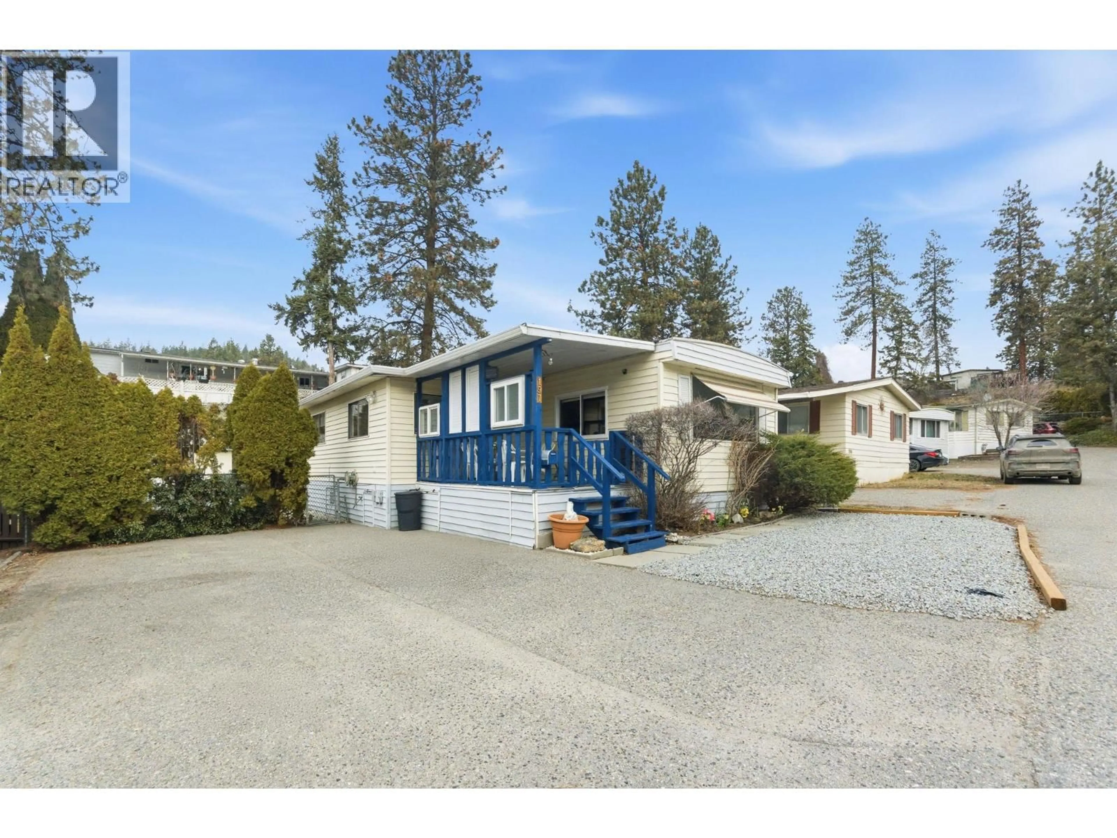 Home with vinyl exterior material, unknown for 197 - 1999 97 HIGHWAY SOUTH, Kelowna British Columbia V1Z1B2