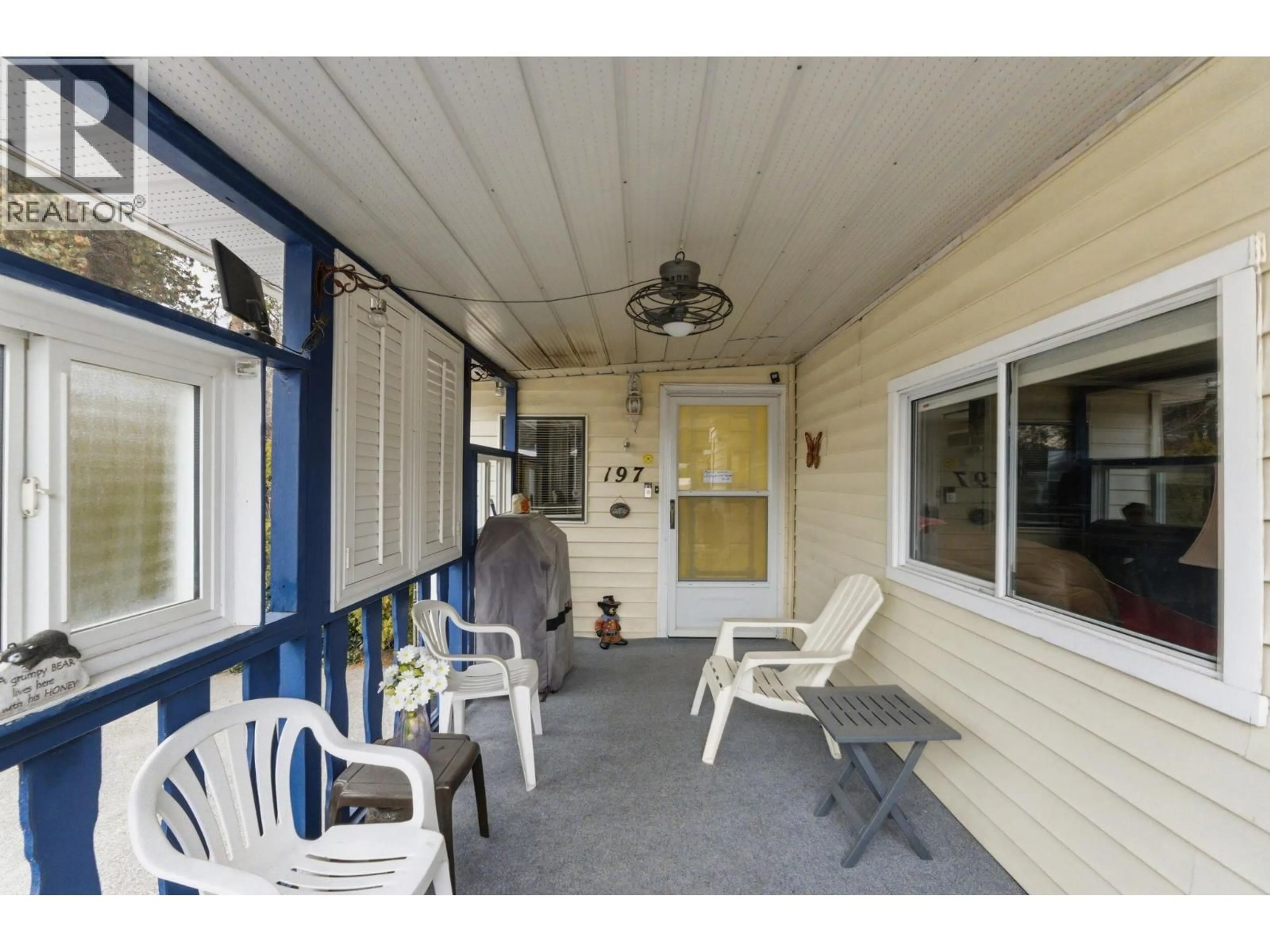 Patio, street for 197 - 1999 97 HIGHWAY SOUTH, Kelowna British Columbia V1Z1B2