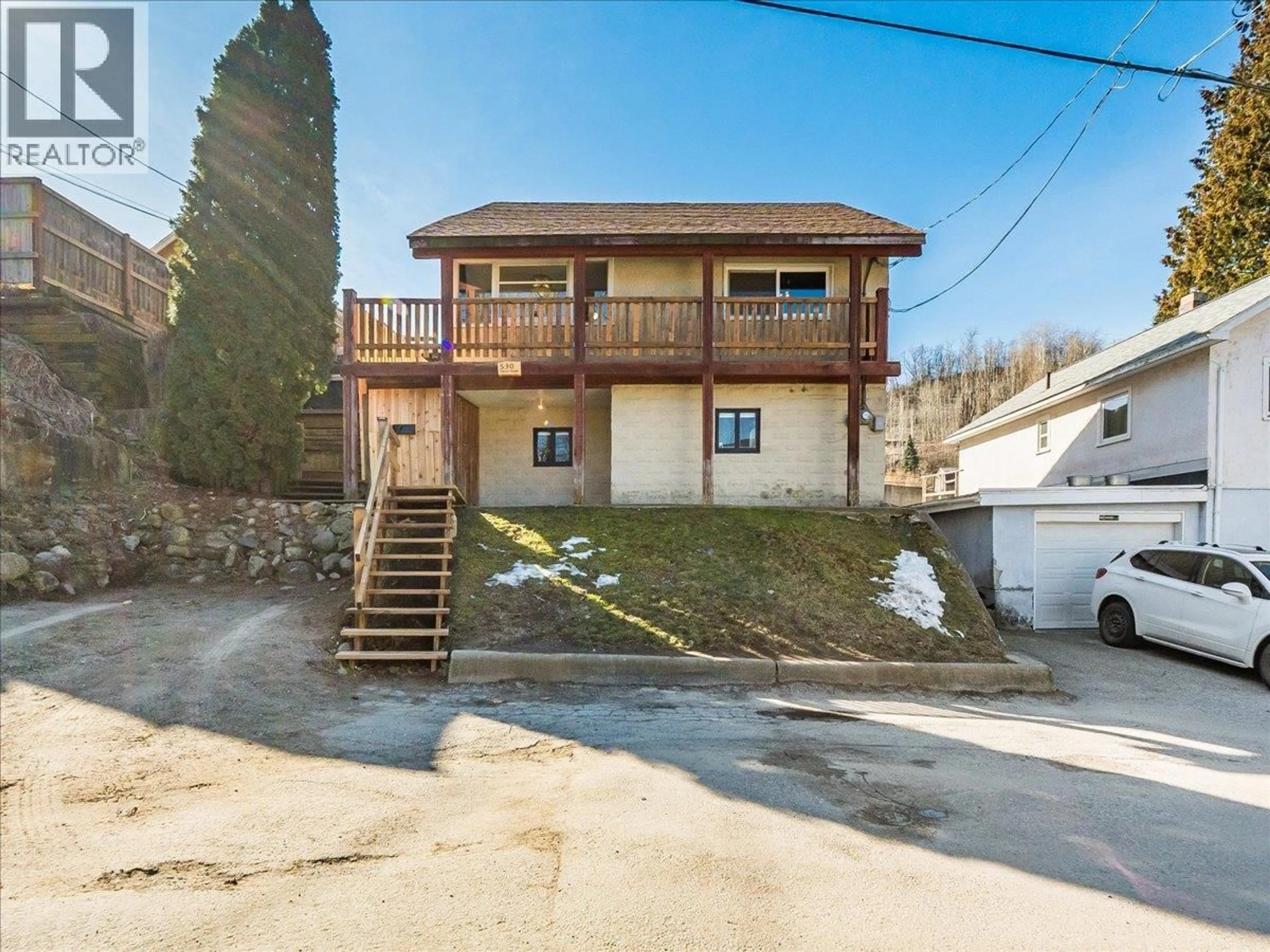 A pic from outside/outdoor area/front of a property/back of a property/a pic from drone, unknown for 530 TURNER STREET, Warfield British Columbia V1R2K2