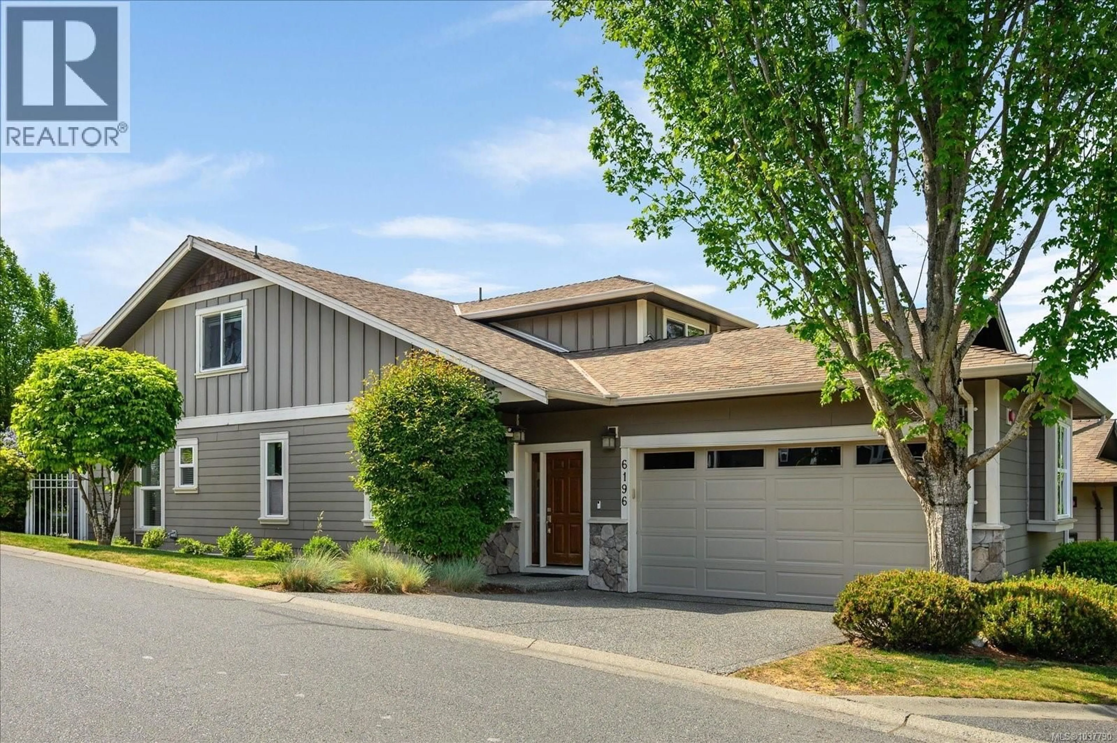 Home with vinyl exterior material, street for 6196 STRATHCONA PLACE, Nanaimo British Columbia V9T0A3