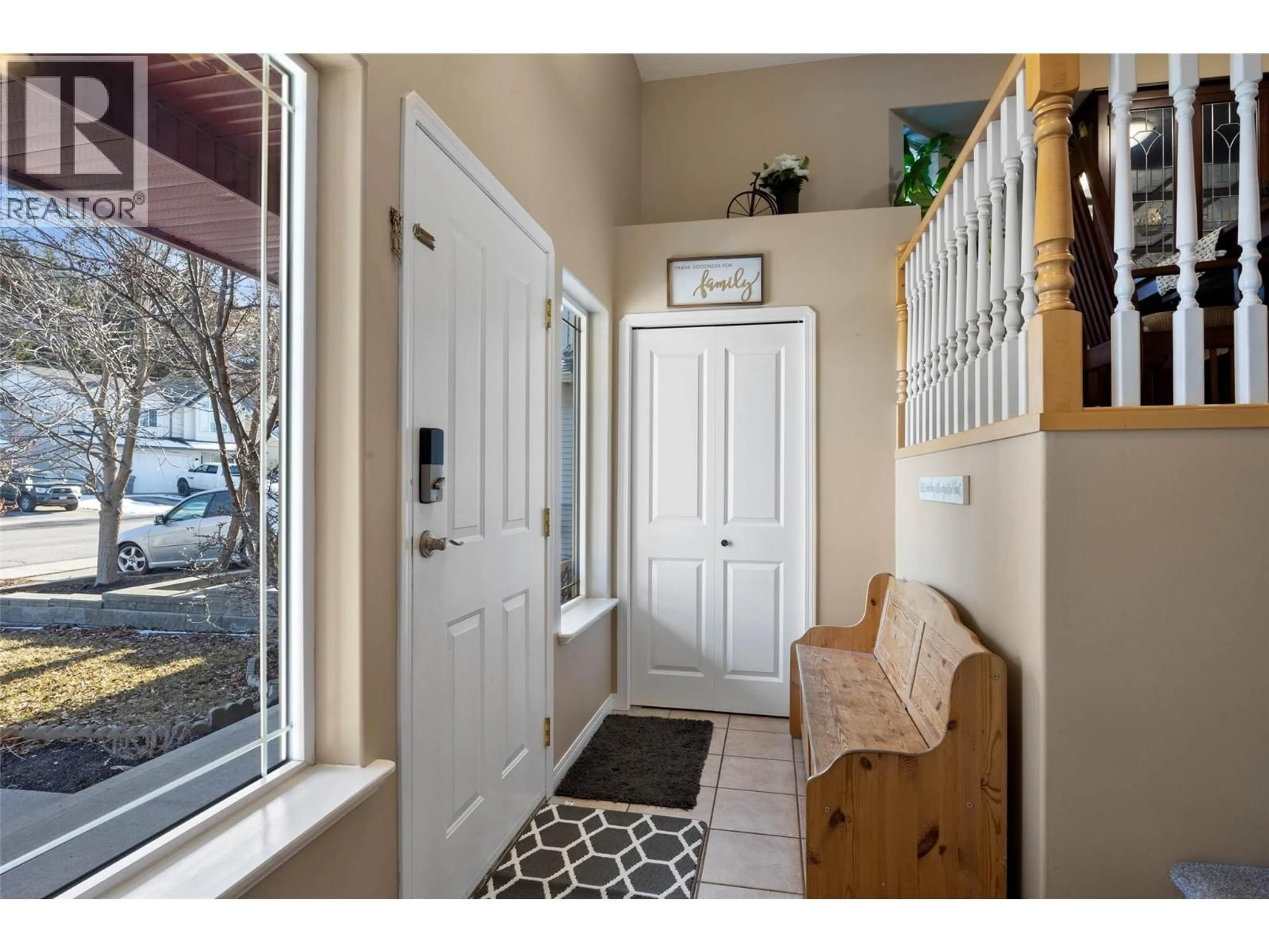 Indoor entryway for 2452 ABBEYGLEN WAY, Kamloops British Columbia V1S1A5