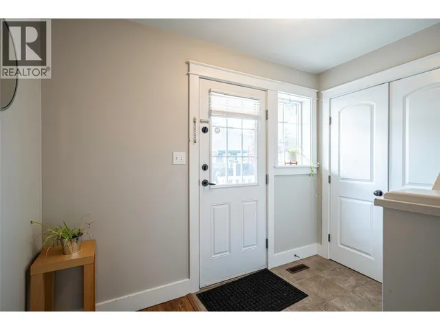 7 - 4909 27 AVENUE, Vernon 4